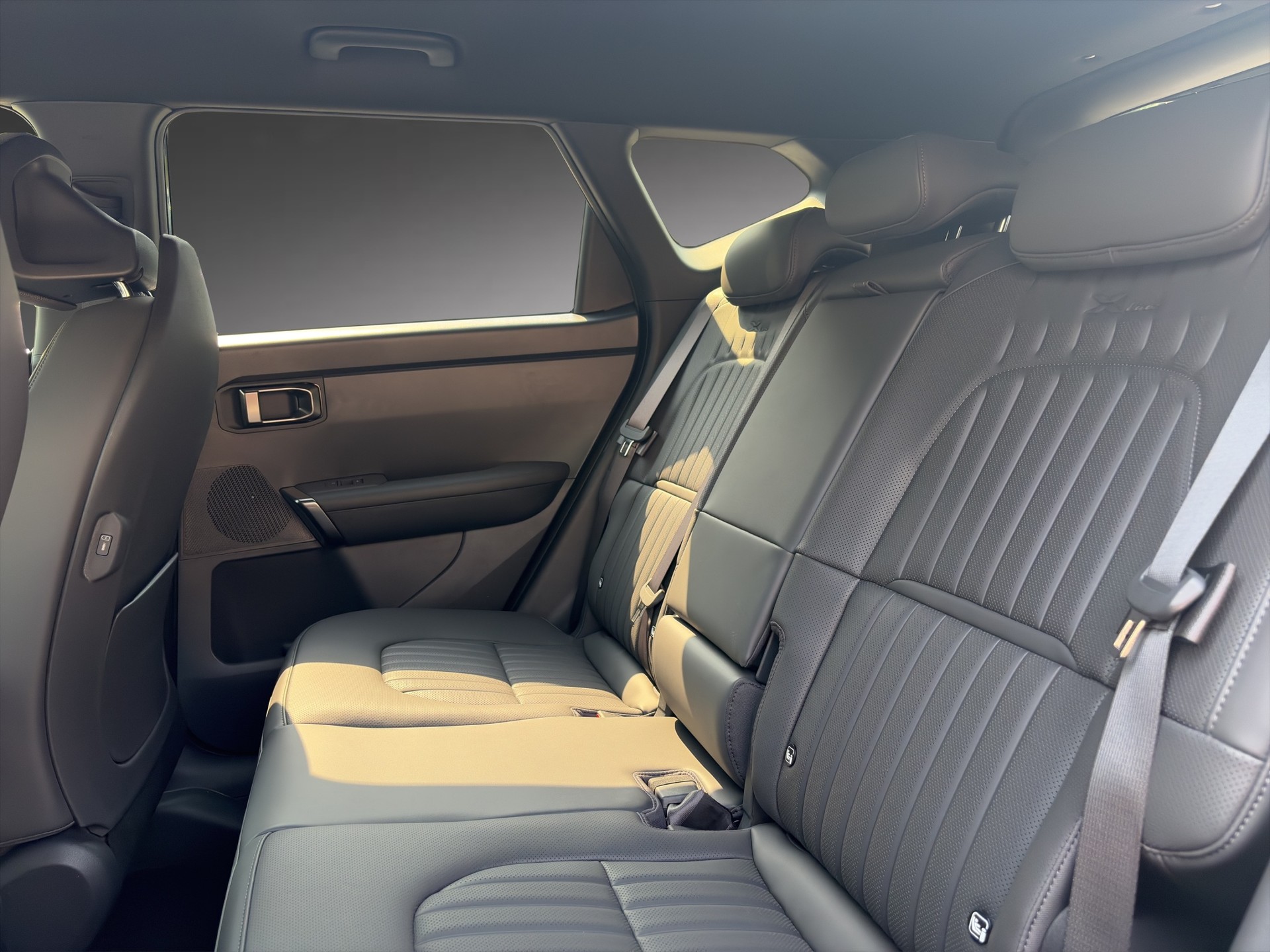 KIA Seltos 1.6 T-GDi X-Line-image-15