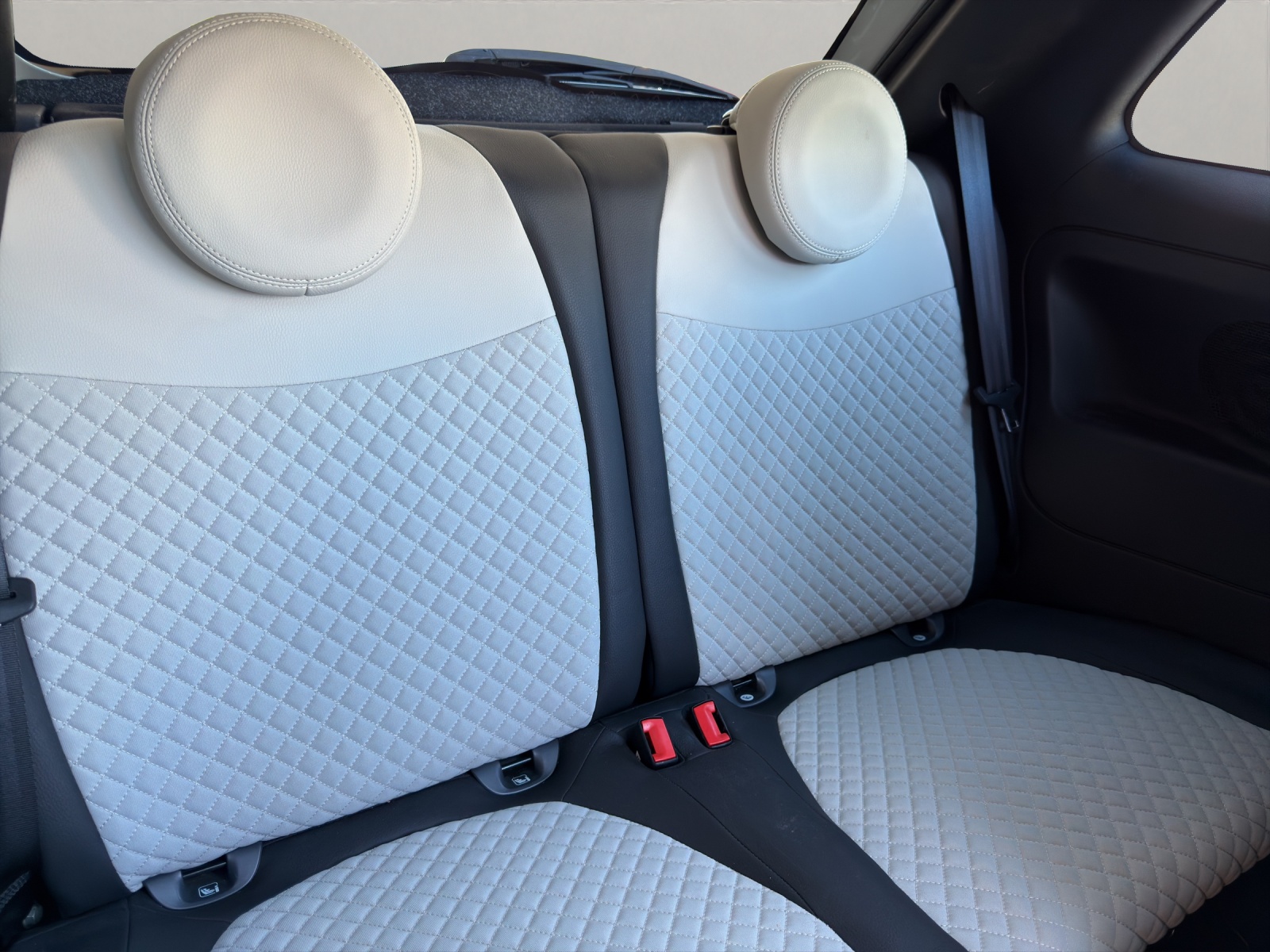 FIAT 500 1.0 Hybrid Dolcevita-image-14