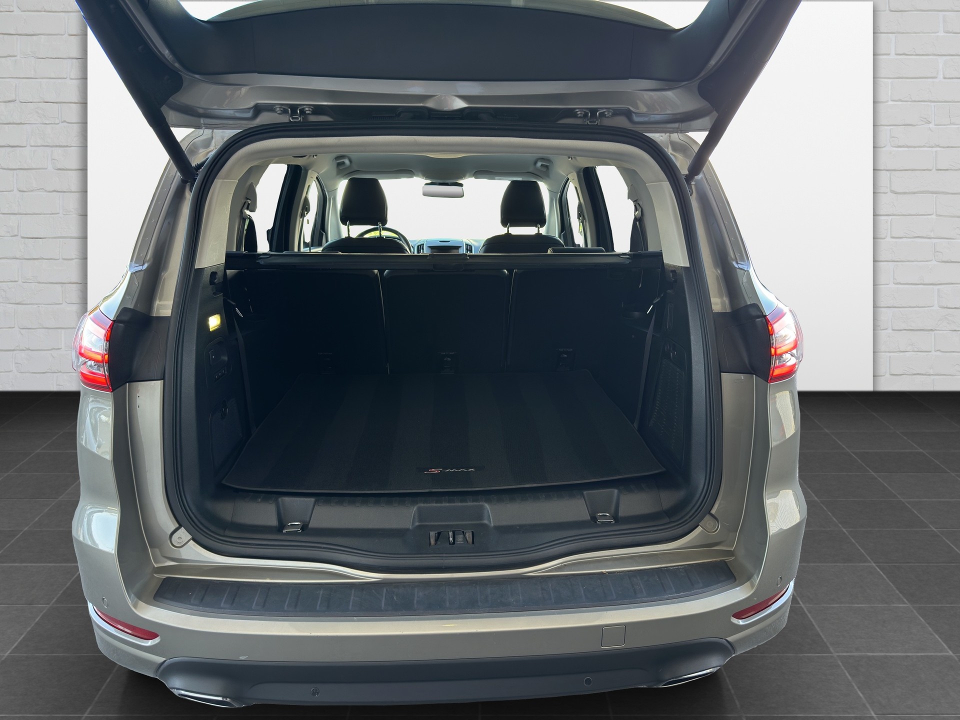 FORD S-Max 2.0 TDCi Titanium AWD PowerShift-image-16