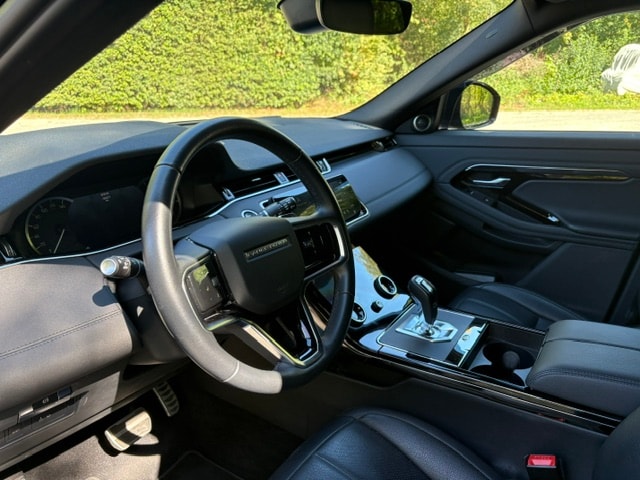 LAND ROVER 2.0 T R-Dynamic SE-image-2