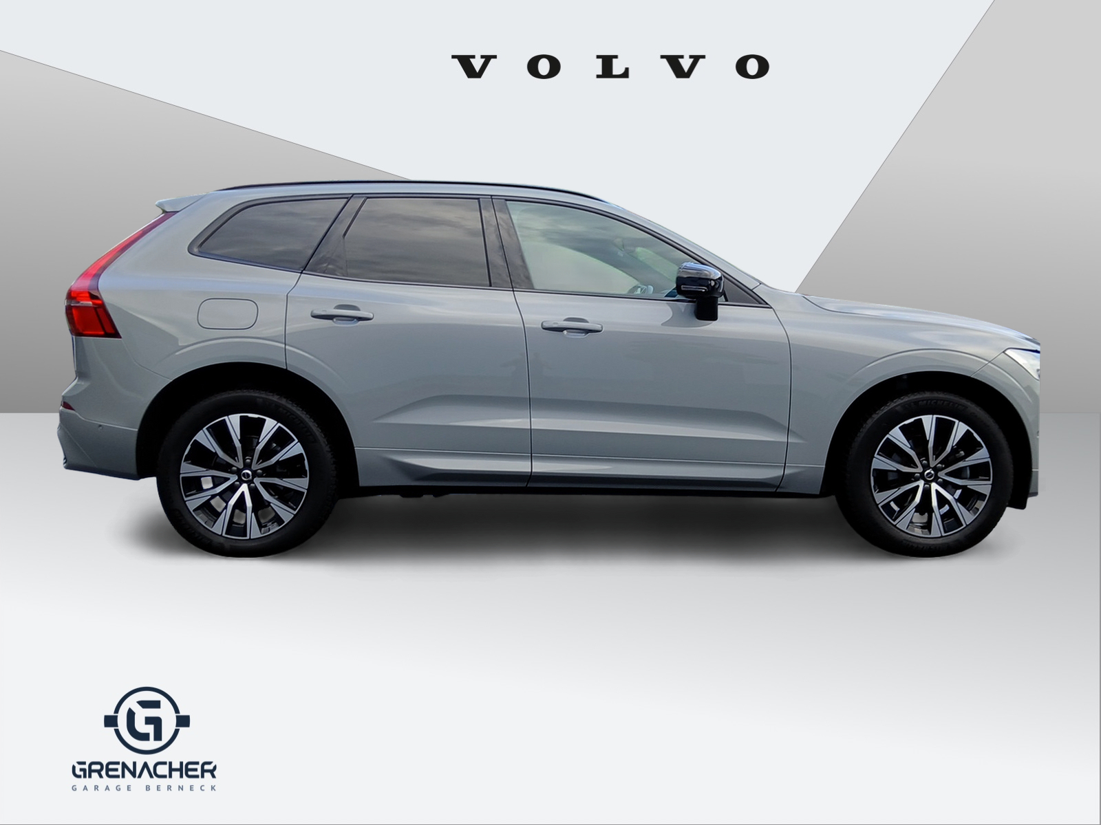 VOLVO XC60 2.0 B5 MH Plus Dark AWD-image-1
