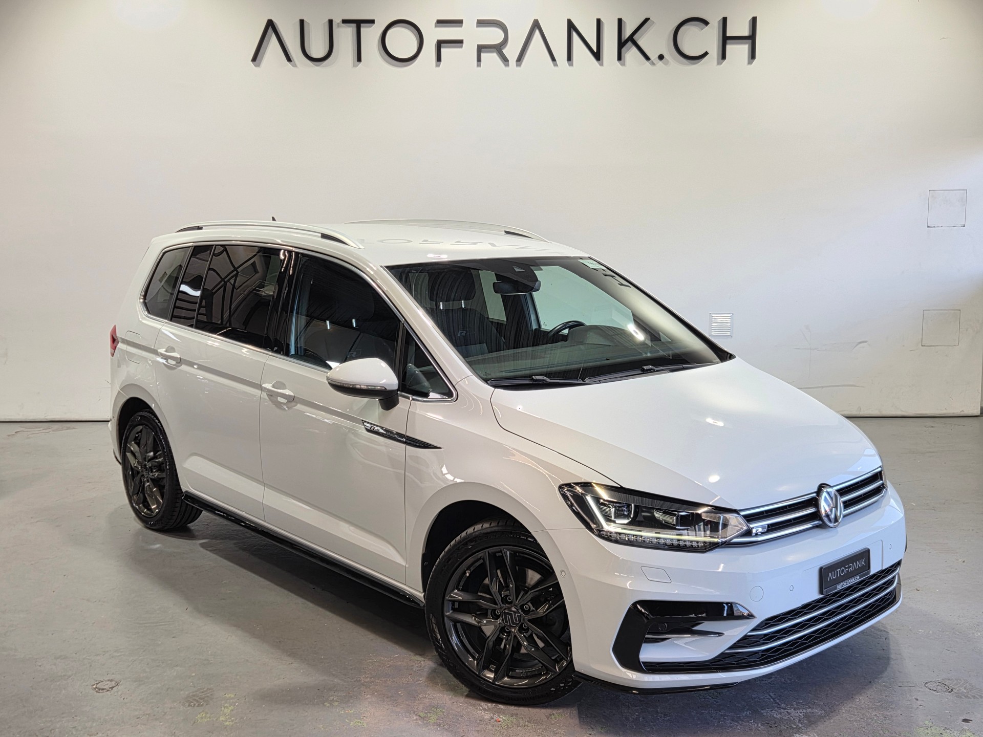 VW Touran 2.0 TDI R-Line DSG 7-Plätzer-image-18