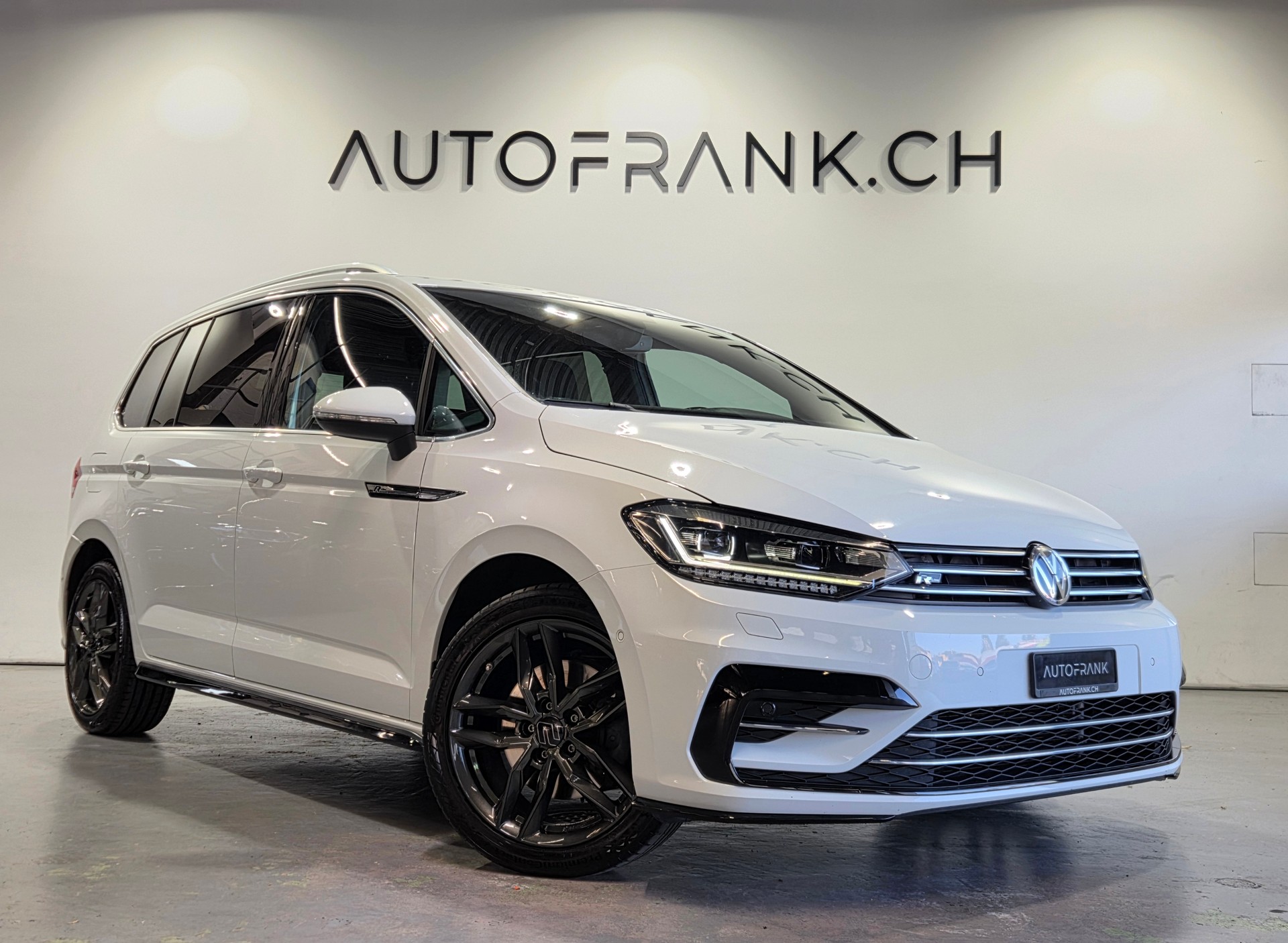 VW Touran 2.0 TDI R-Line DSG 7-Plätzer-image-13