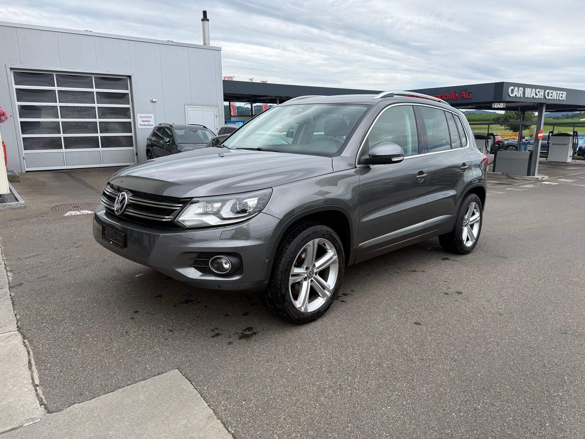 VW Tiguan 2.0 TSI Track&Style 4Motion DSG-image-0