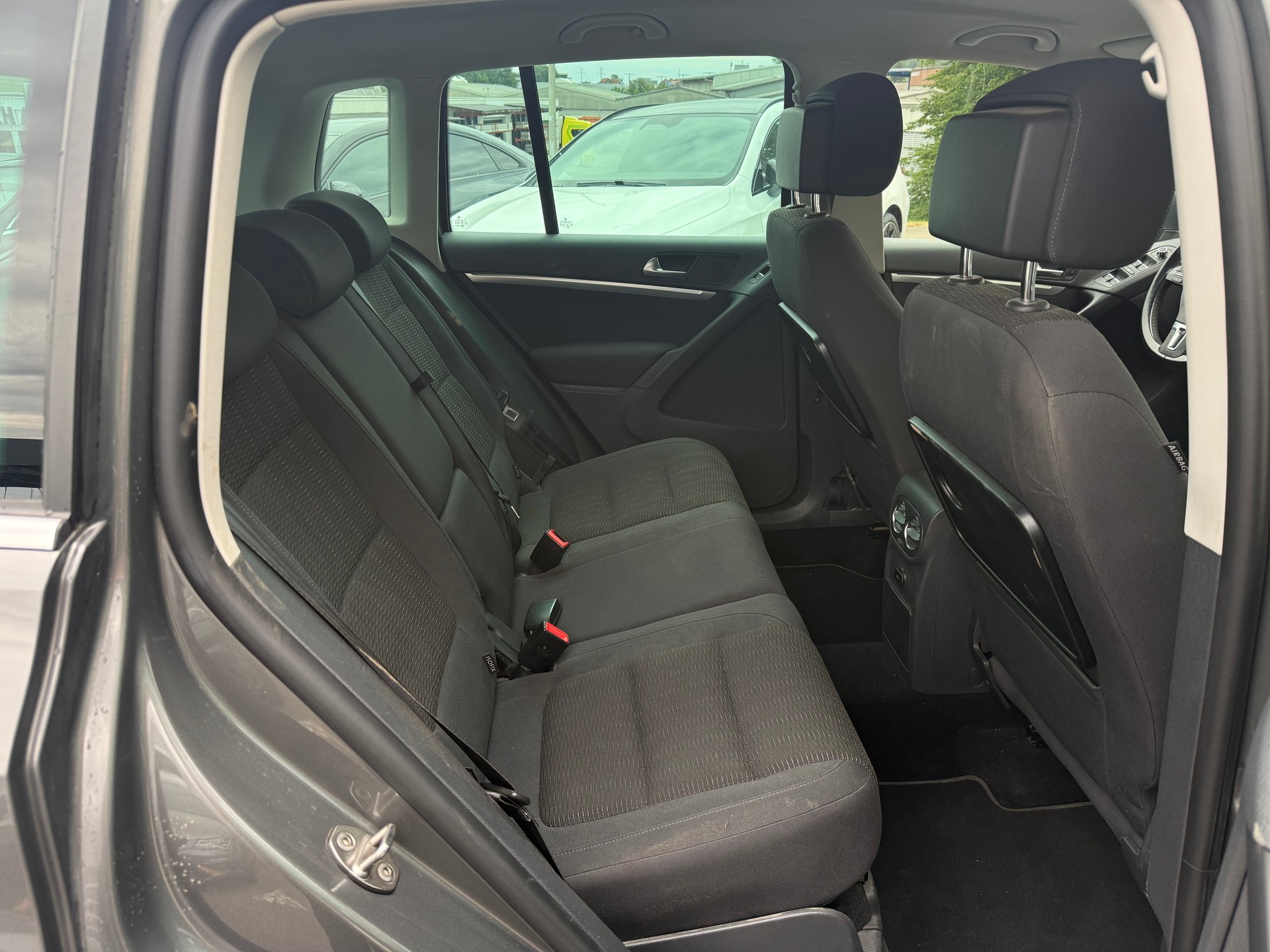 VW Tiguan 2.0 TSI Track&Style 4Motion DSG-image-9