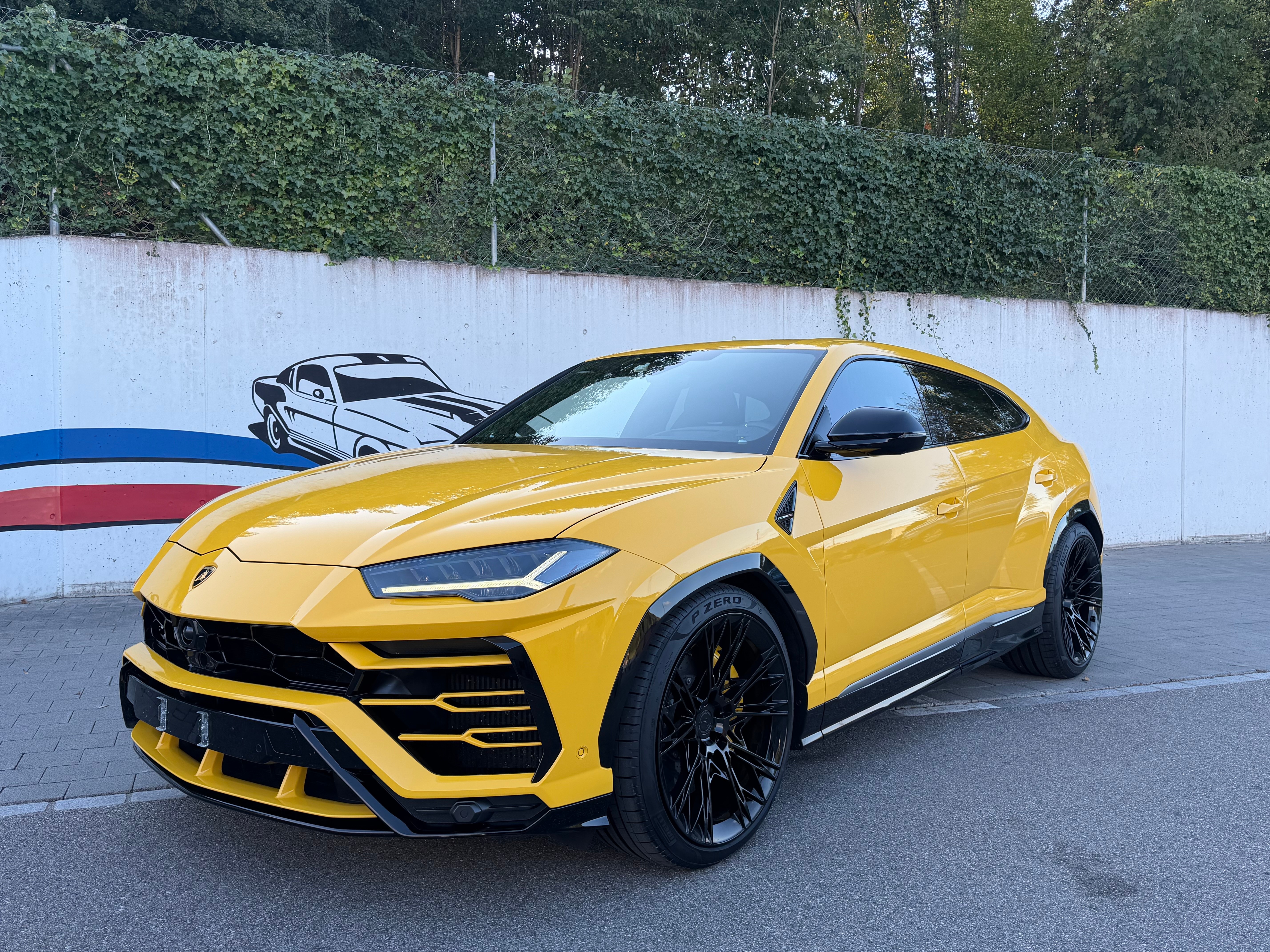 LAMBORGHINI Urus E-Gear — slika 1