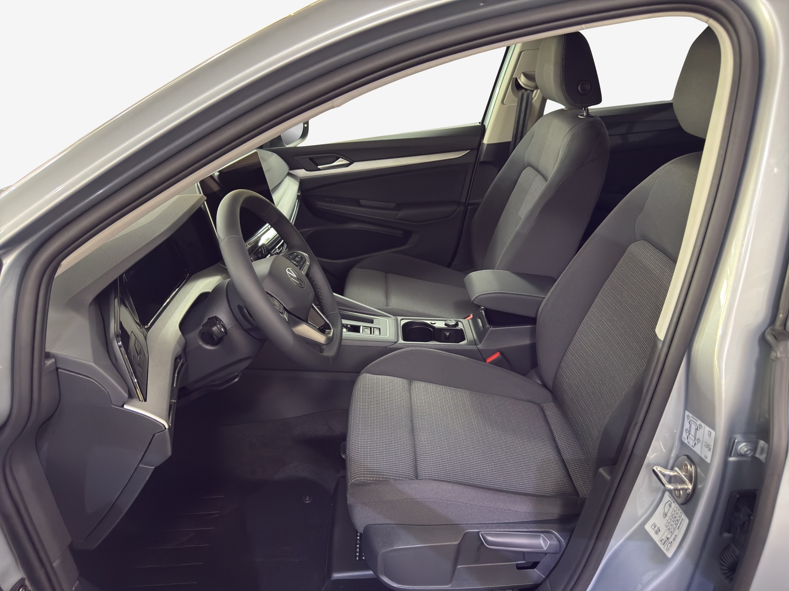 VW Golf 1.5 e TSI mHEV Value DSG-image-7