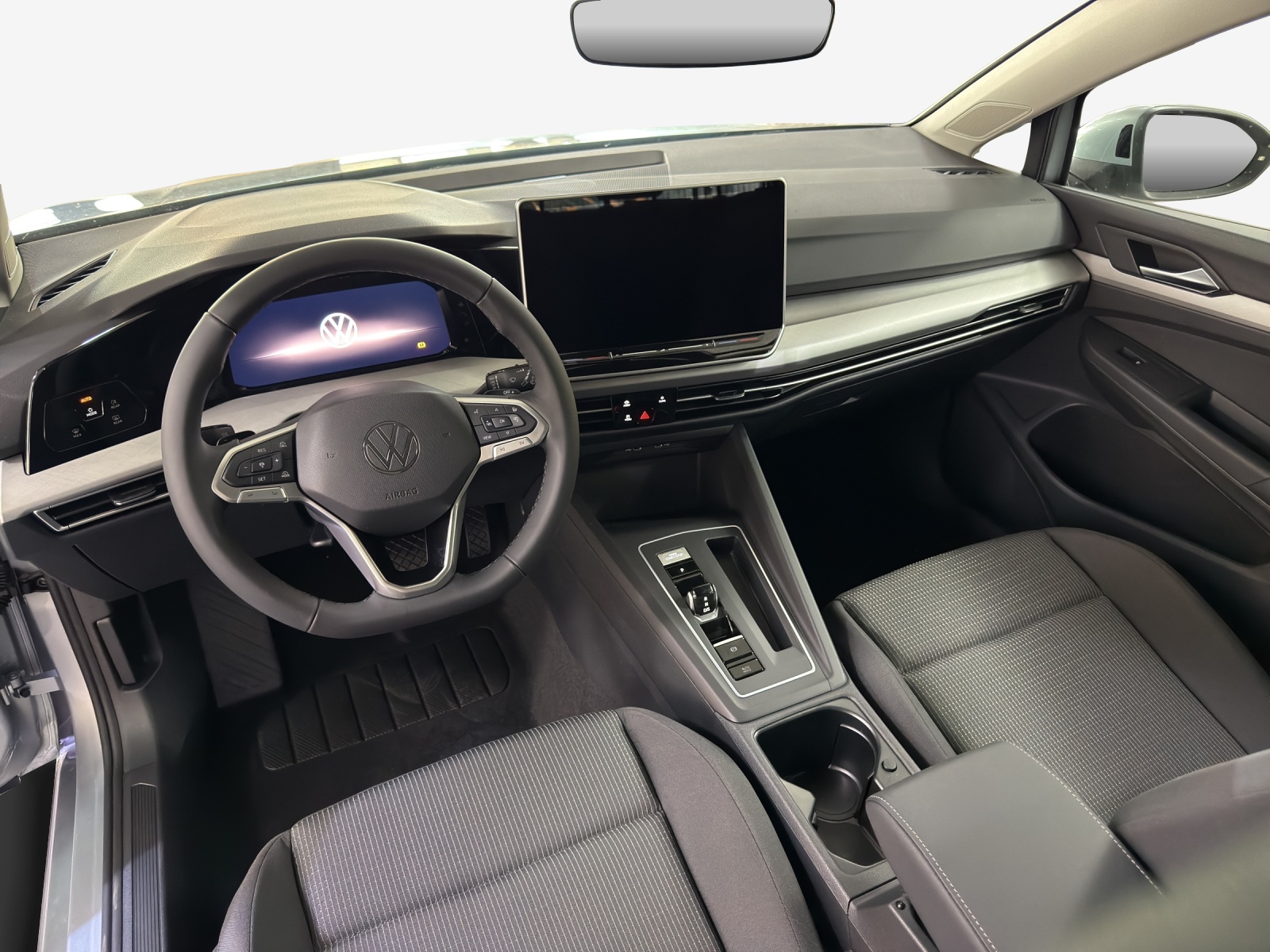 VW Golf 1.5 e TSI mHEV Value DSG-image-8