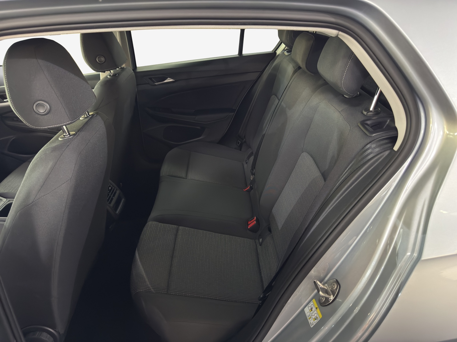 VW Golf 1.5 e TSI mHEV Value DSG-image-11