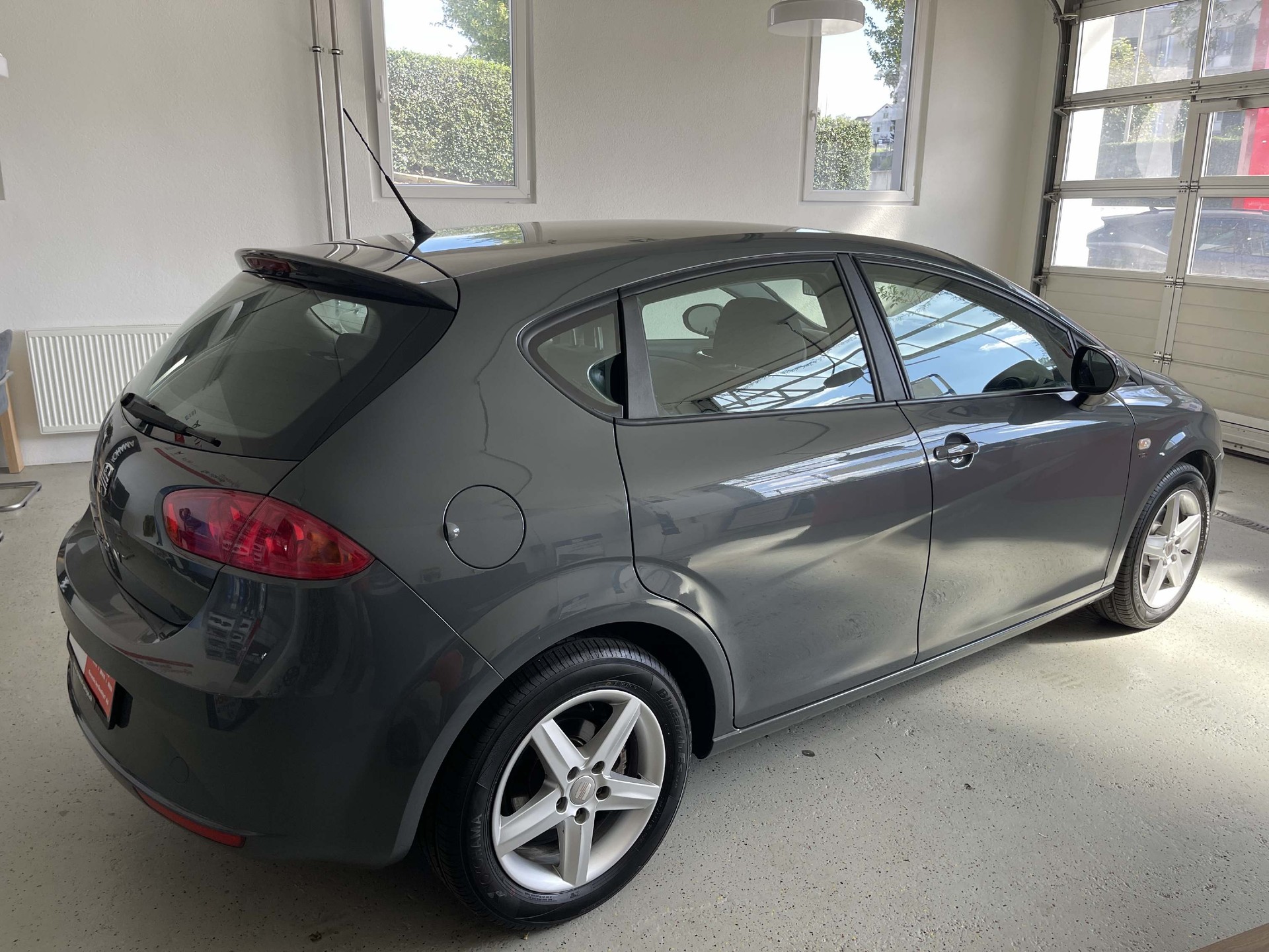 SEAT Leon 1.4 TSI Reference-image-5