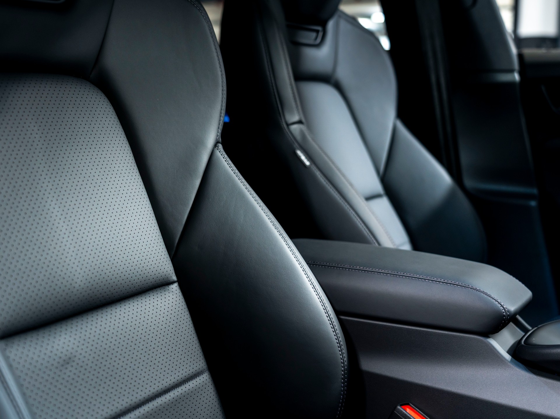 PORSCHE Macan 4S 100kWh-image-19