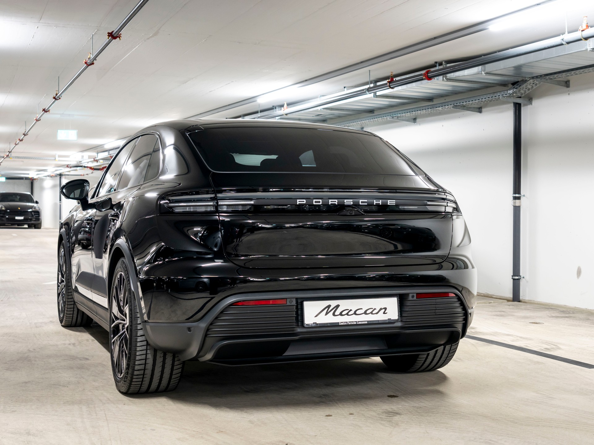 PORSCHE Macan 4S 100kWh-image-2