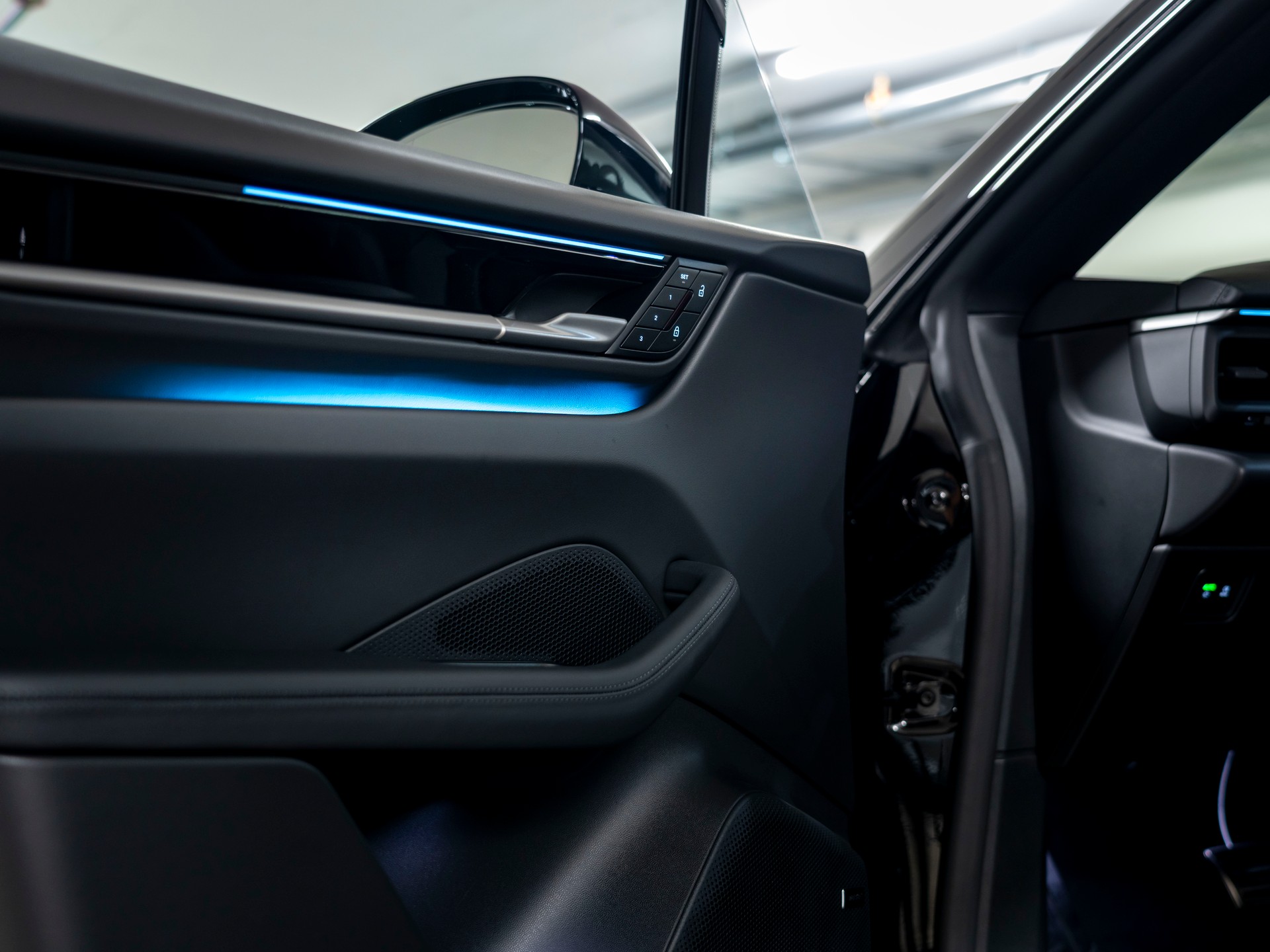 PORSCHE Macan 4S 100kWh-image-22