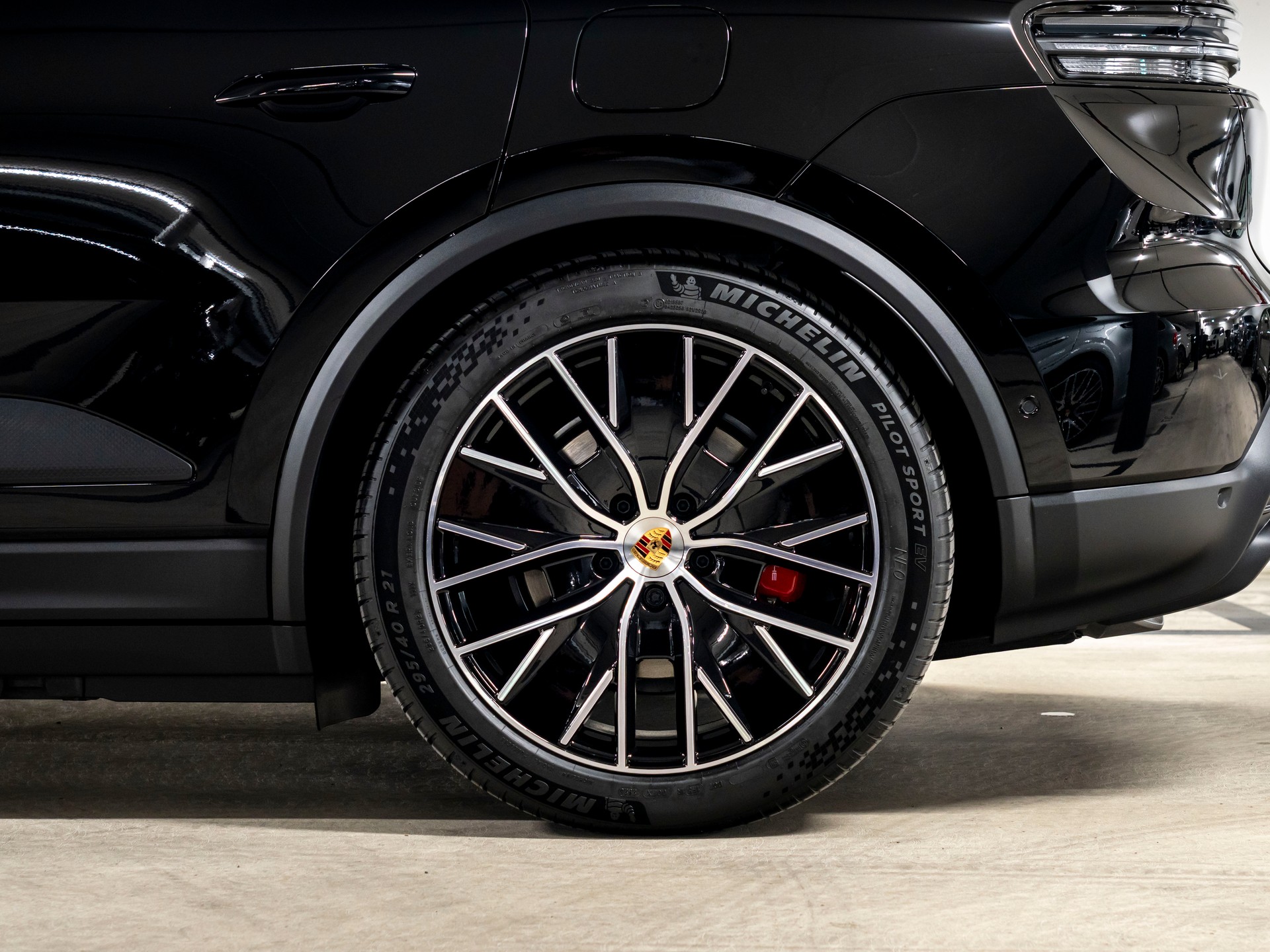 PORSCHE Macan 4S 100kWh-image-8