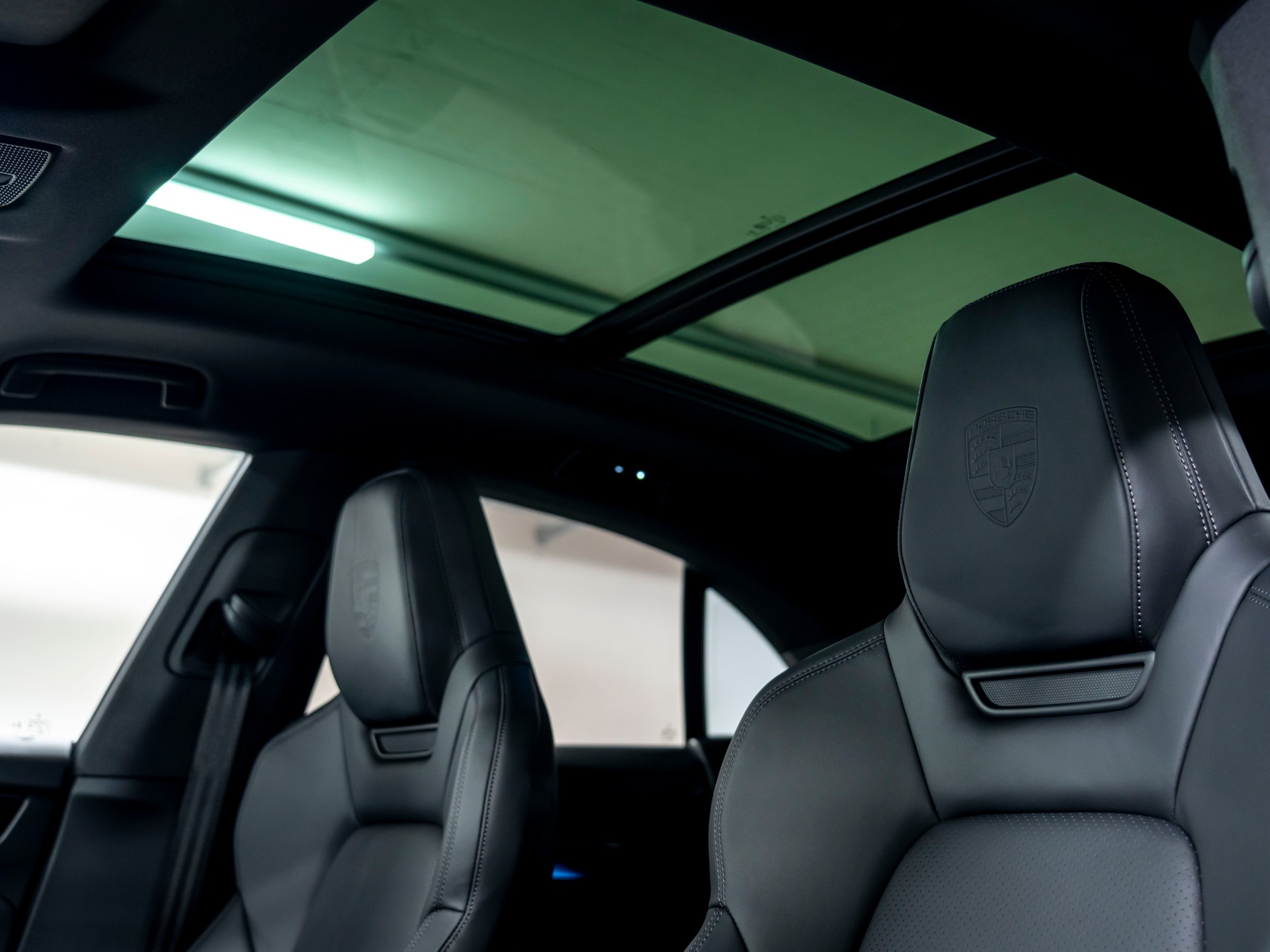PORSCHE Macan 4S 100kWh-image-13