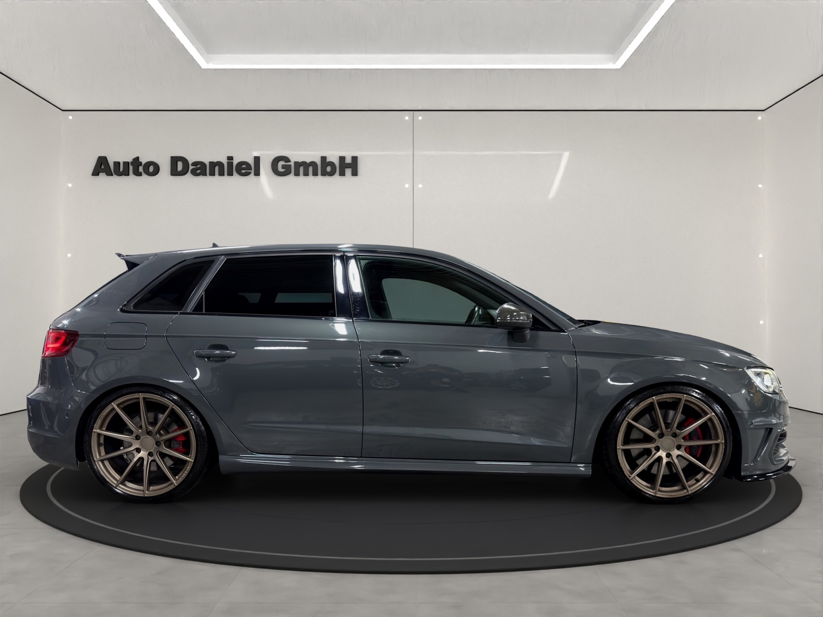 AUDI S3 Sportback 2.0 TFSI quattro S-tronic-image-4