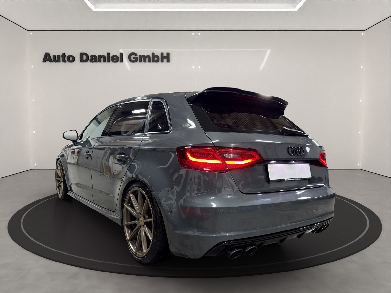 AUDI S3 Sportback 2.0 TFSI quattro S-tronic-image-7