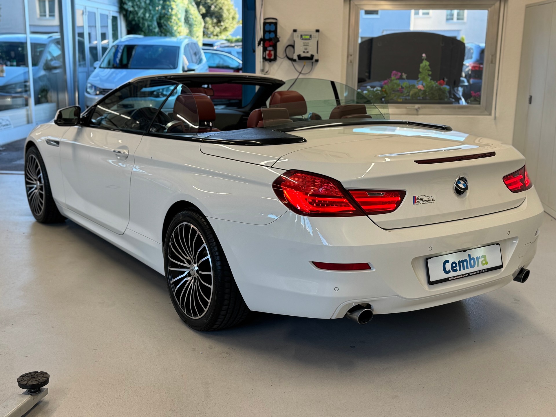 BMW 640i Cabrio-image-6
