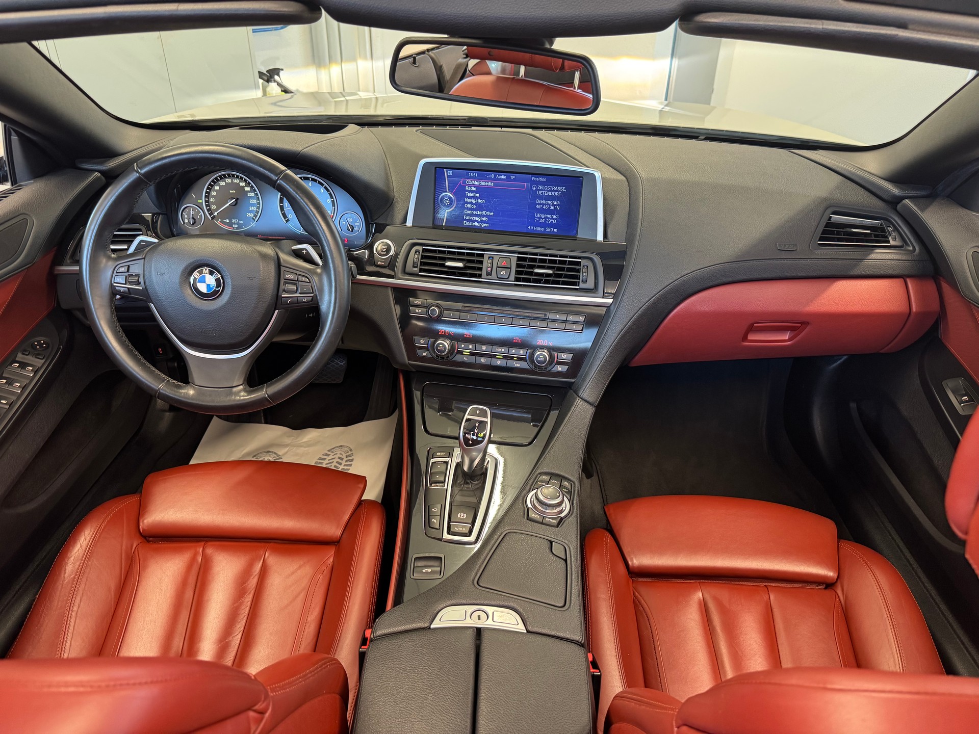 BMW 640i Cabrio-image-9