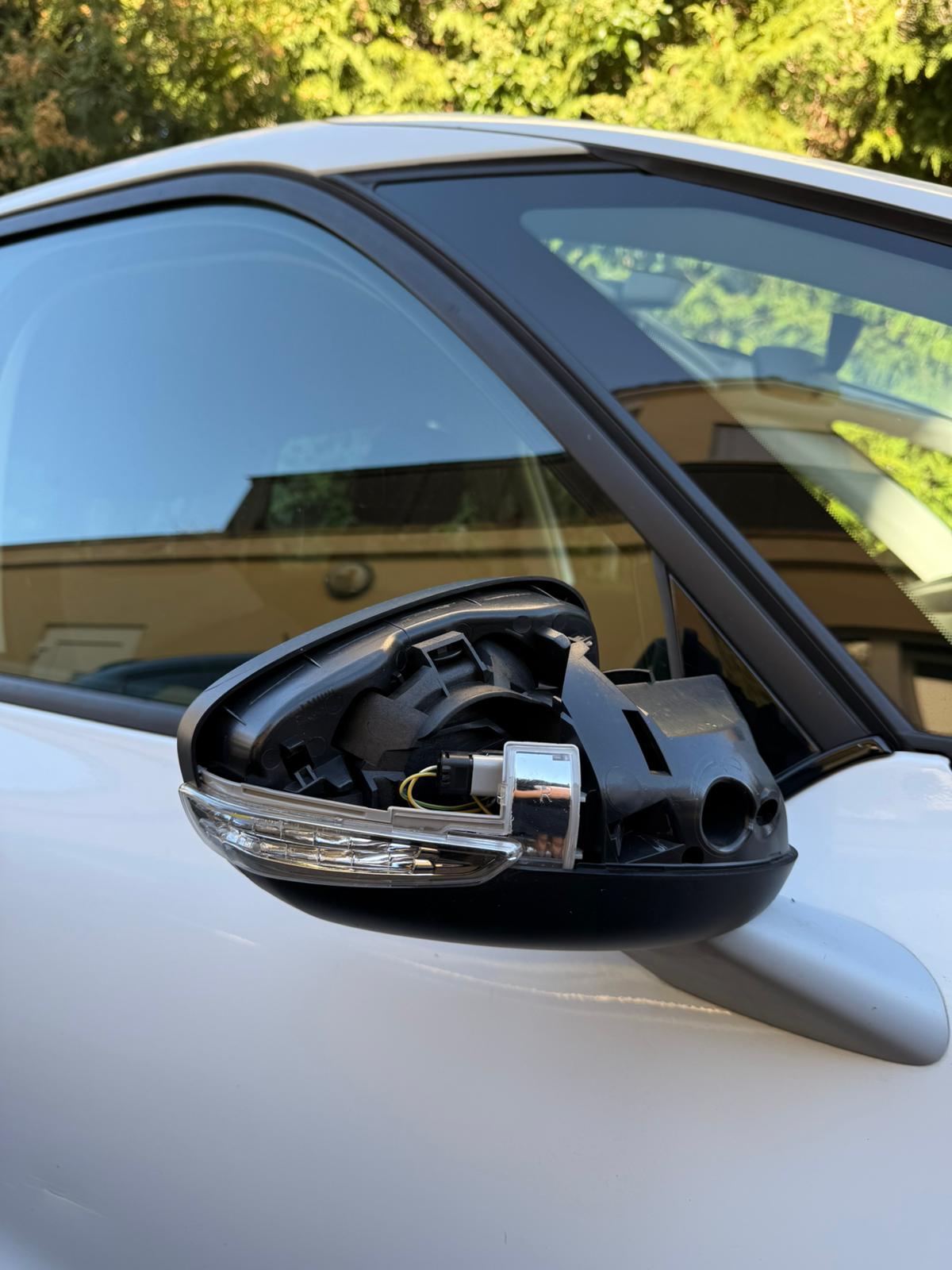 CITROEN C4 Picasso 1.6i 16V Attraction-image-11