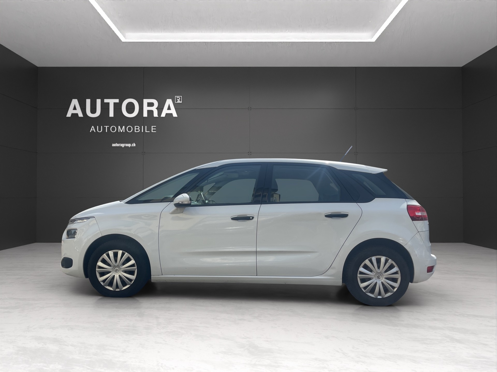 CITROEN C4 Picasso 1.6i 16V Attraction-image-2