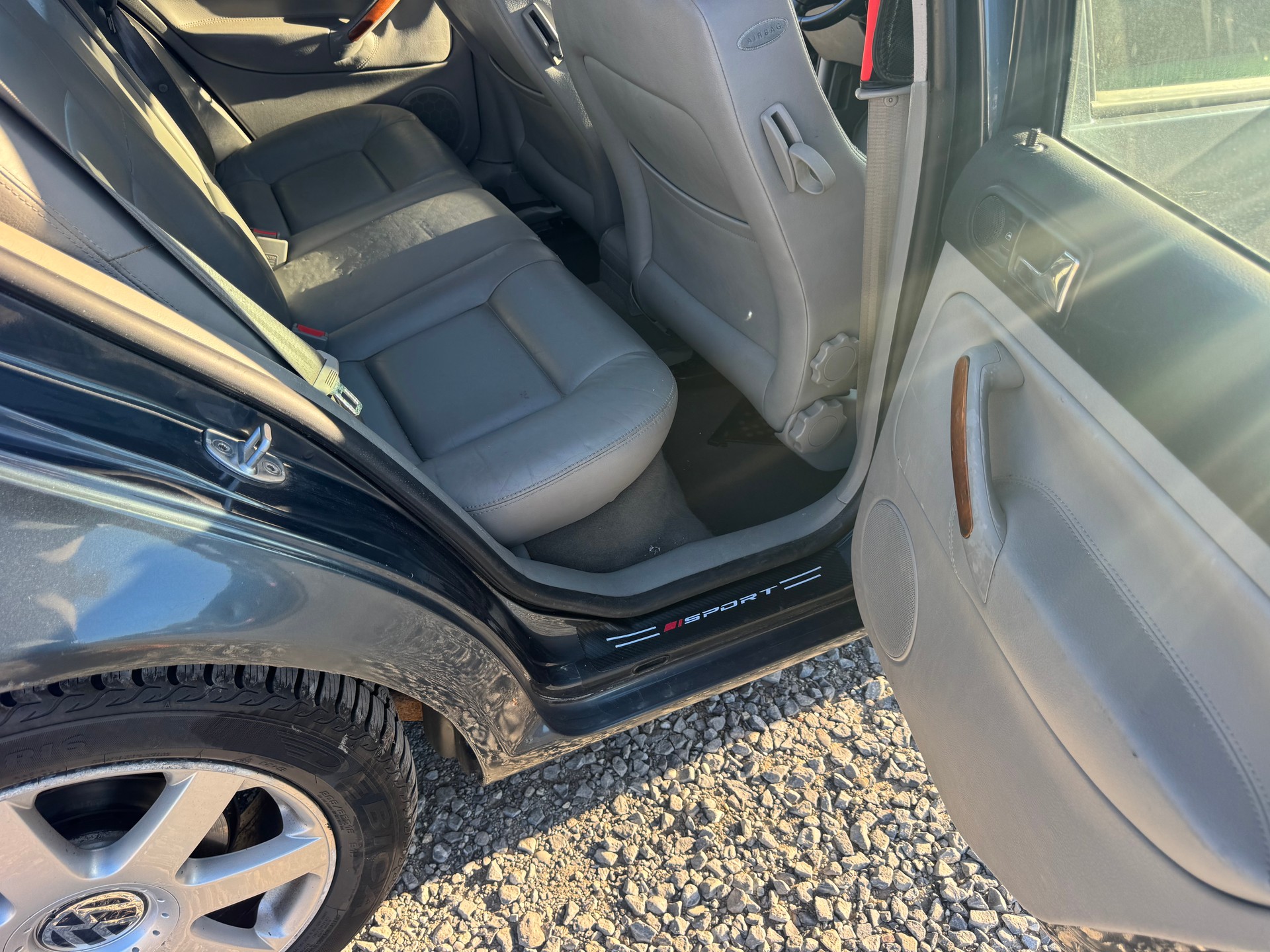 VW Golf 2.8 Highline 4Motion-image-6