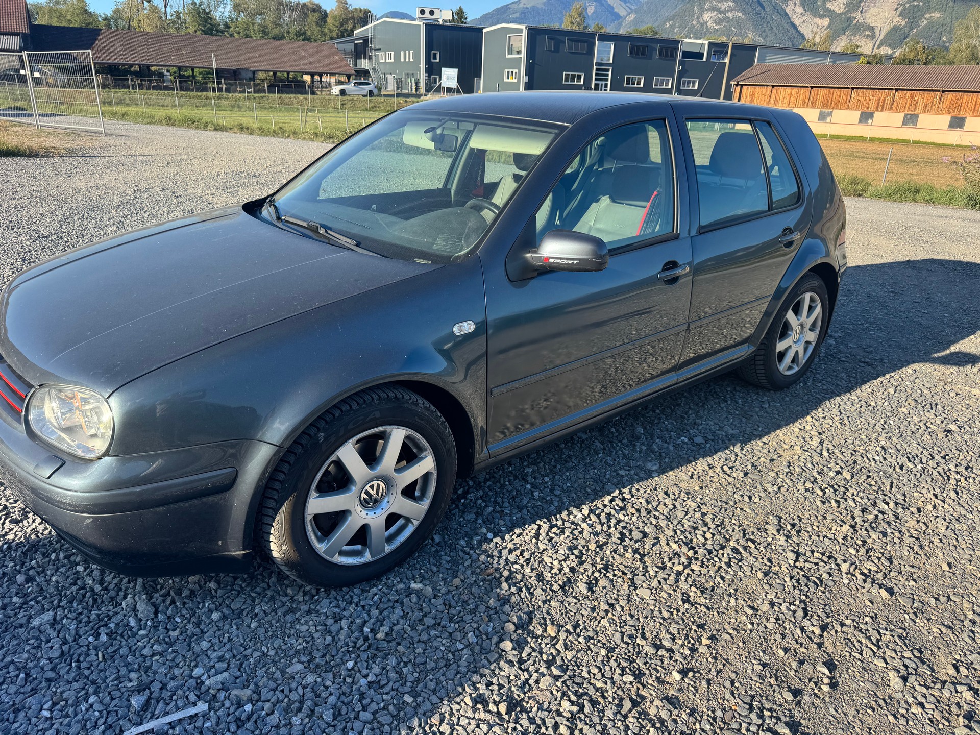 VW Golf 2.8 Highline 4Motion-image-4