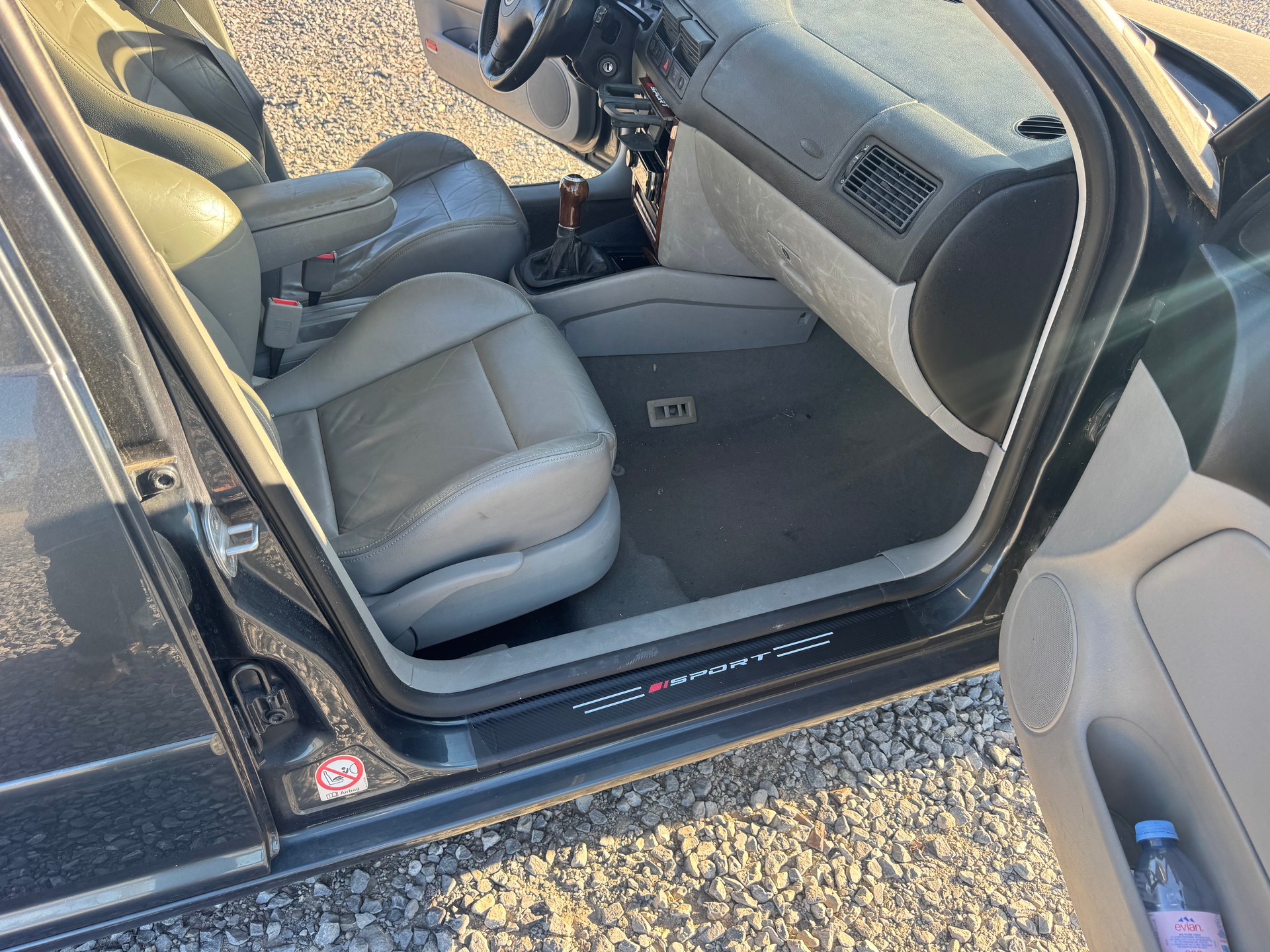 VW Golf 2.8 Highline 4Motion-image-5