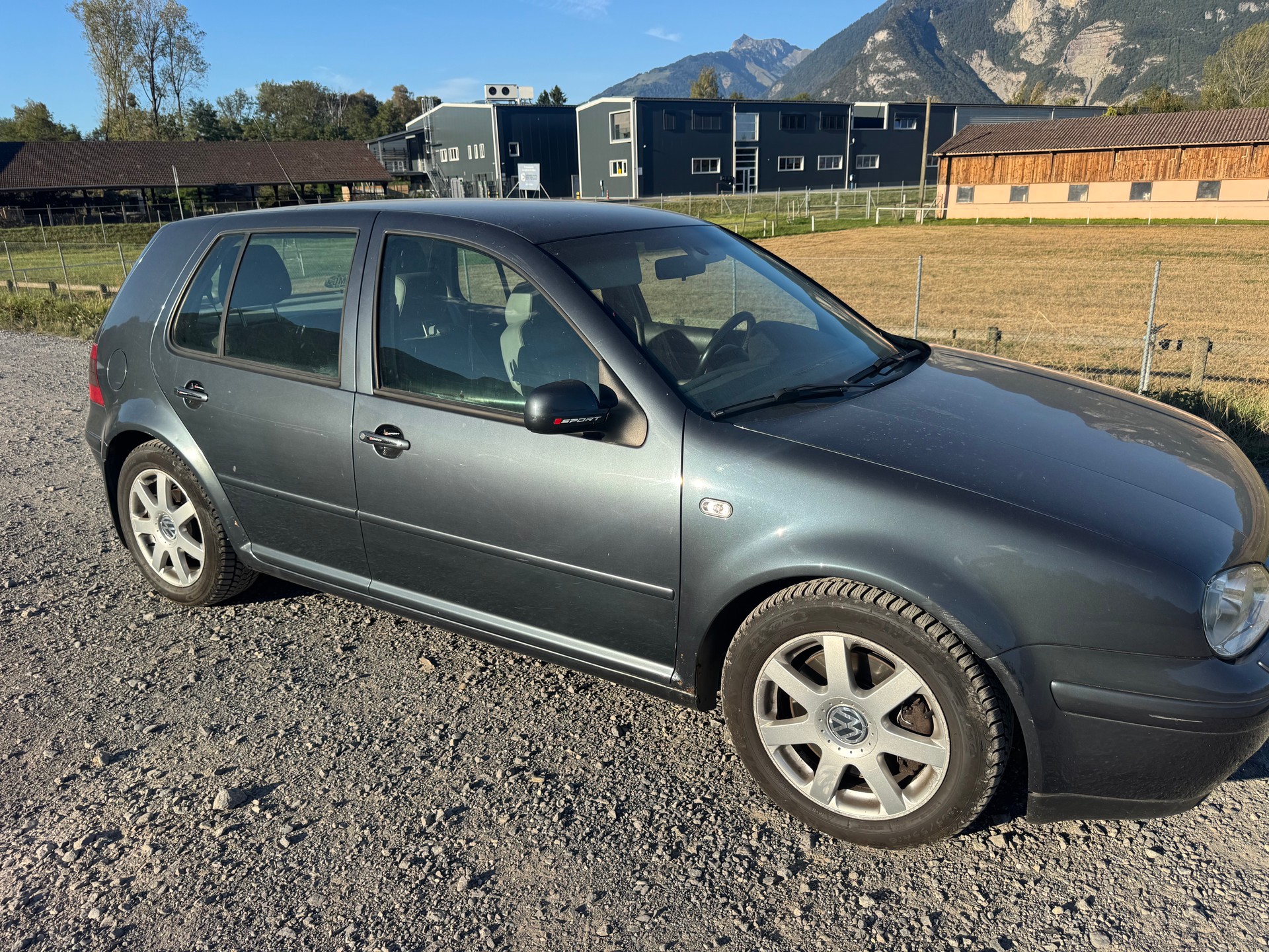 VW Golf 2.8 Highline 4Motion-image-11