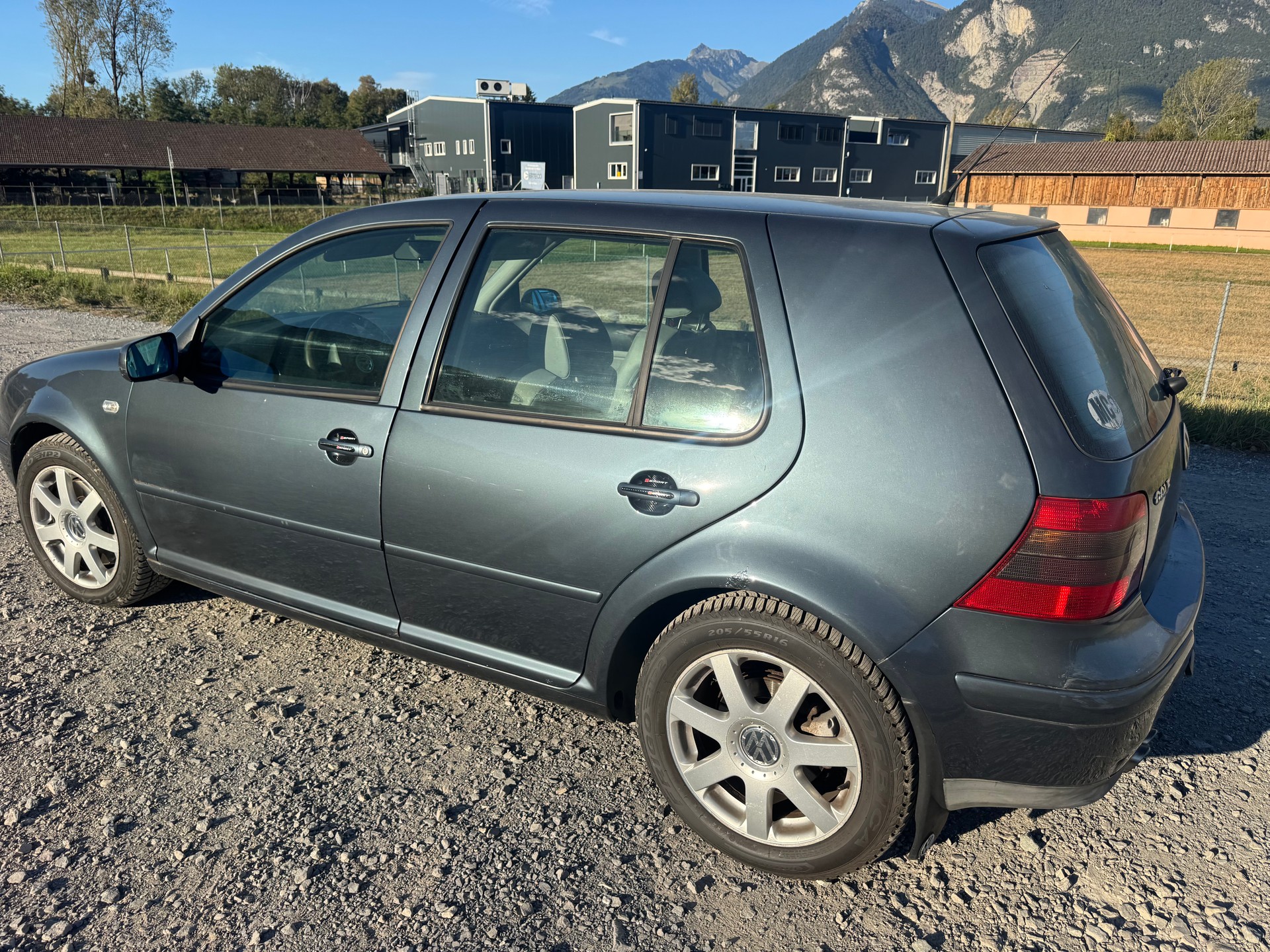 VW Golf 2.8 Highline 4Motion-image-2