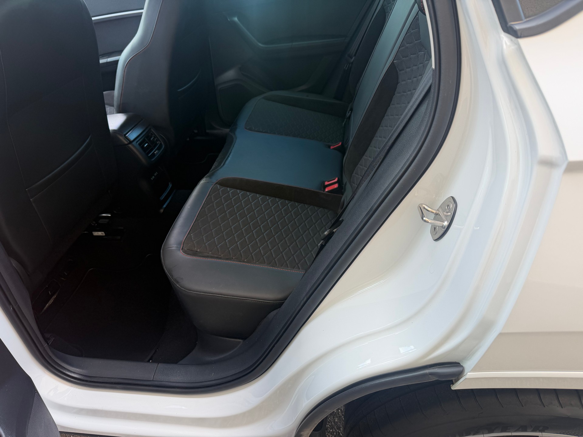 SEAT Ateca 1.5 TSI EVO Hola FR DSG-image-5