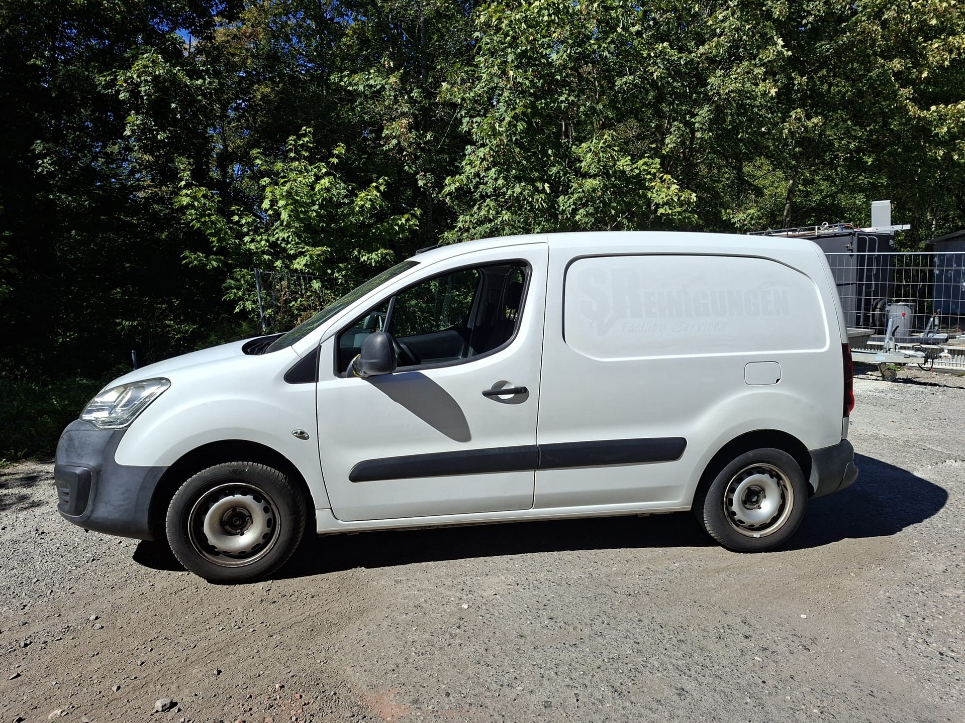 CITROEN Berlingo 1.6 BlueHDi 100 S&S Business-image-2