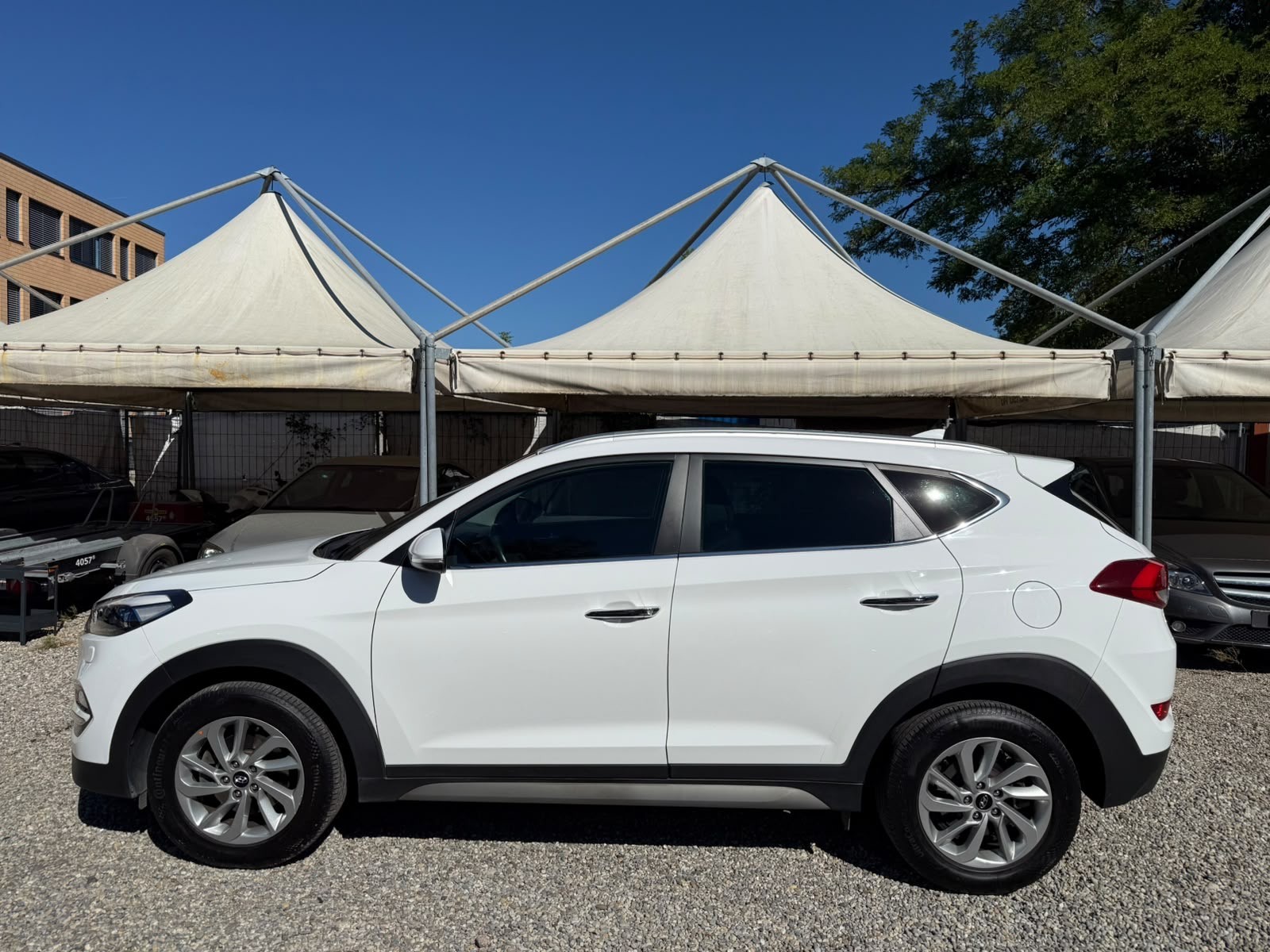HYUNDAI Tucson 1.6 TGDI Plena 4WD Automatic-image-6