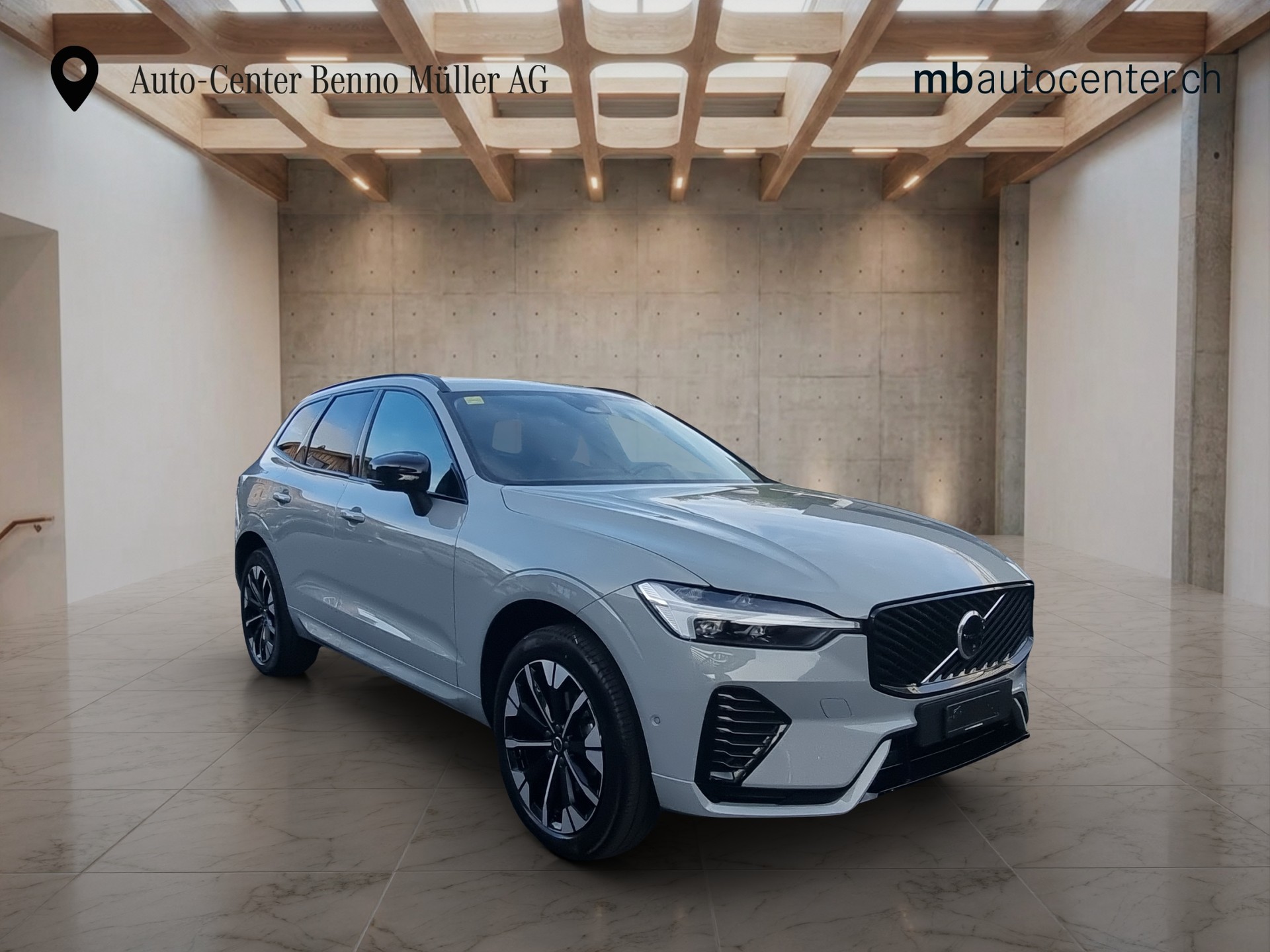 VOLVO XC60 2.0 B5 MH Plus Dark AWD-image-6