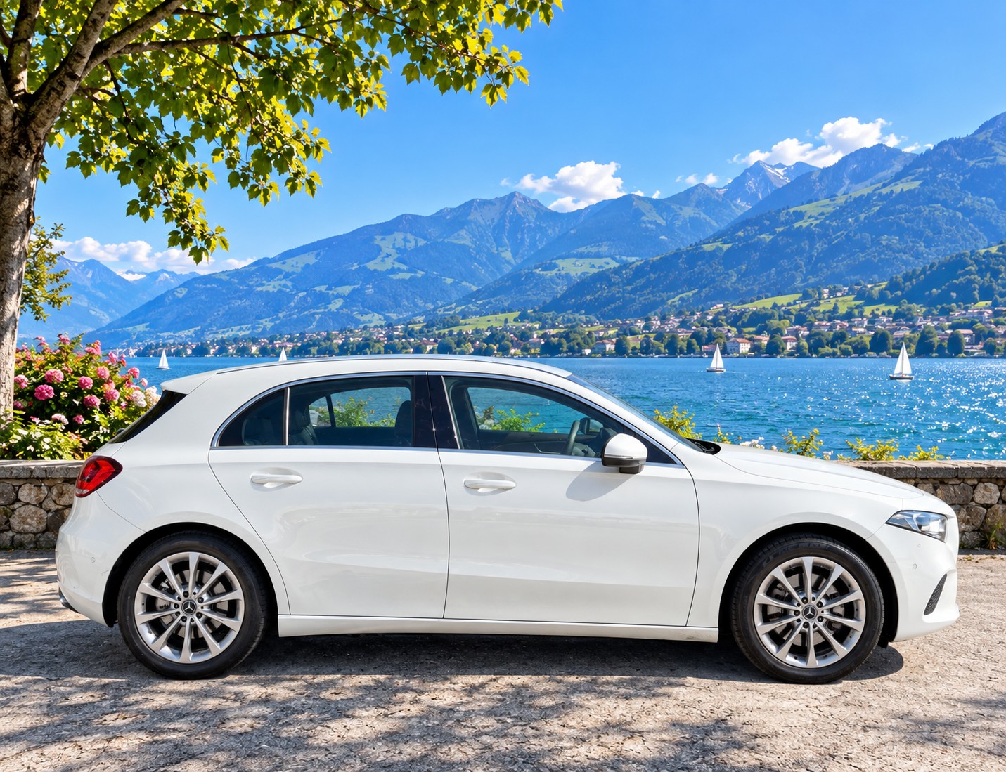 MERCEDES-BENZ A 250 Progressive 7G-DCT-image-5