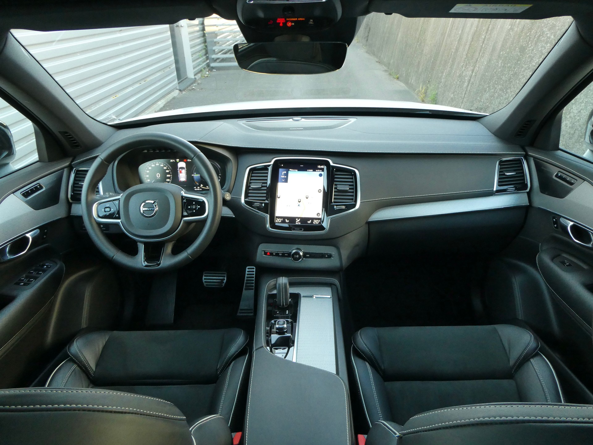 VOLVO XC90 T8 eAWD PluginHybrid Plus Dark Geartronic-image-12