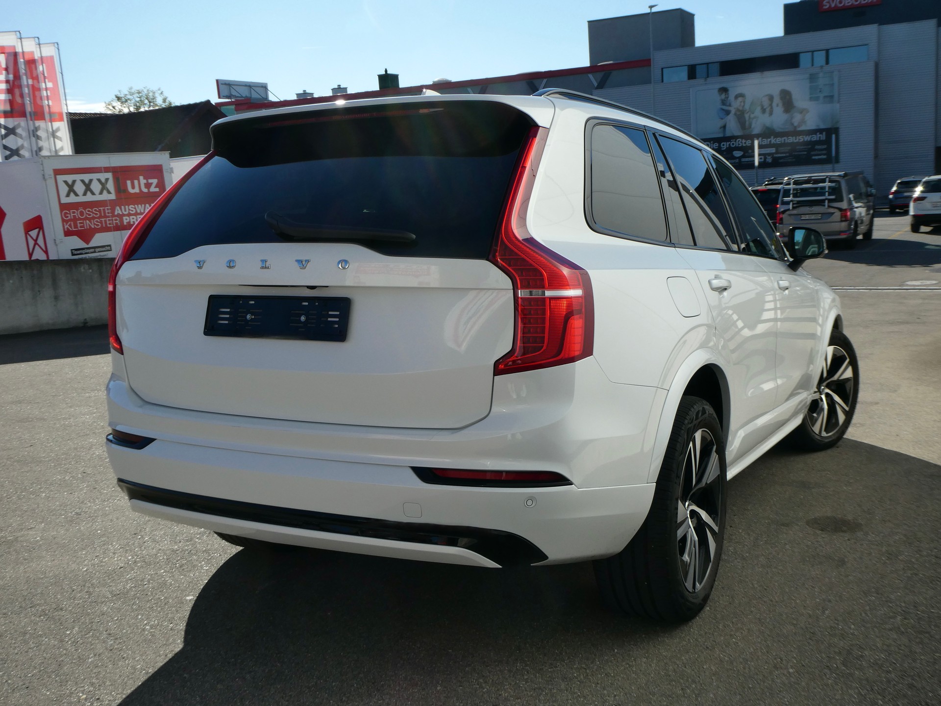 VOLVO XC90 T8 eAWD PluginHybrid Plus Dark Geartronic-image-7