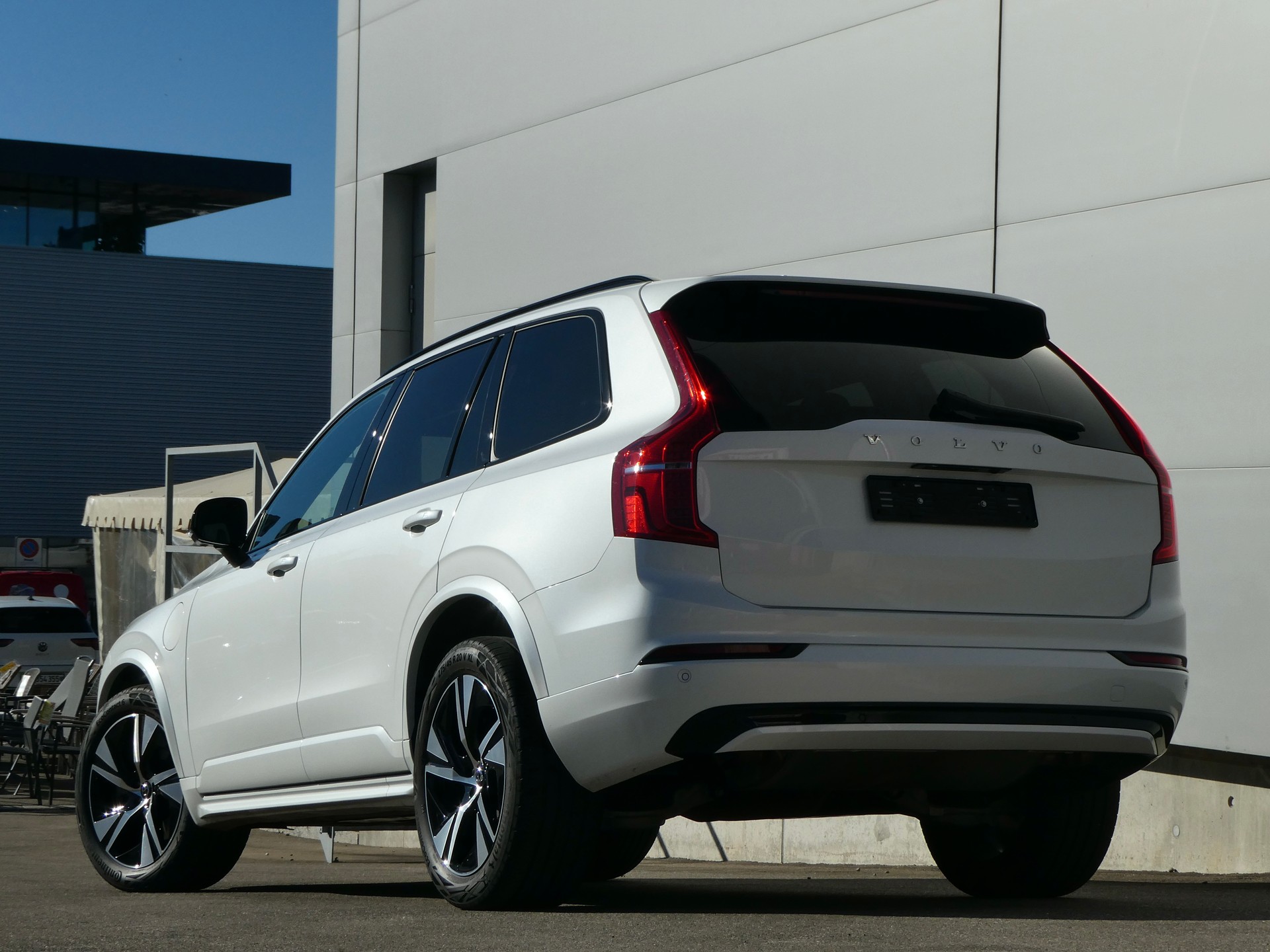 VOLVO XC90 T8 eAWD PluginHybrid Plus Dark Geartronic-image-4