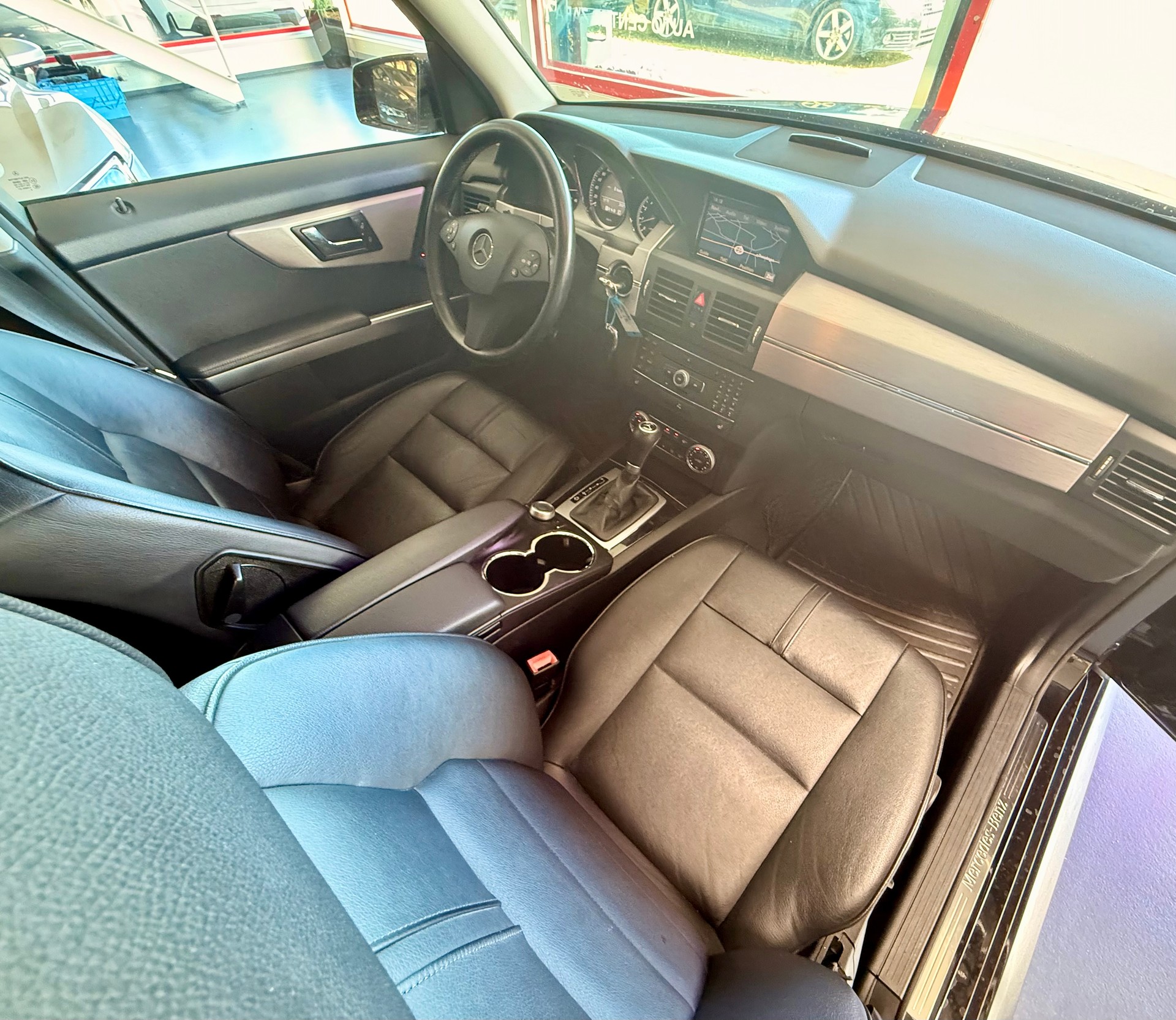 MERCEDES-BENZ GLK 300 (280) 4Matic 7G-Tronic Sport Paket-image-15