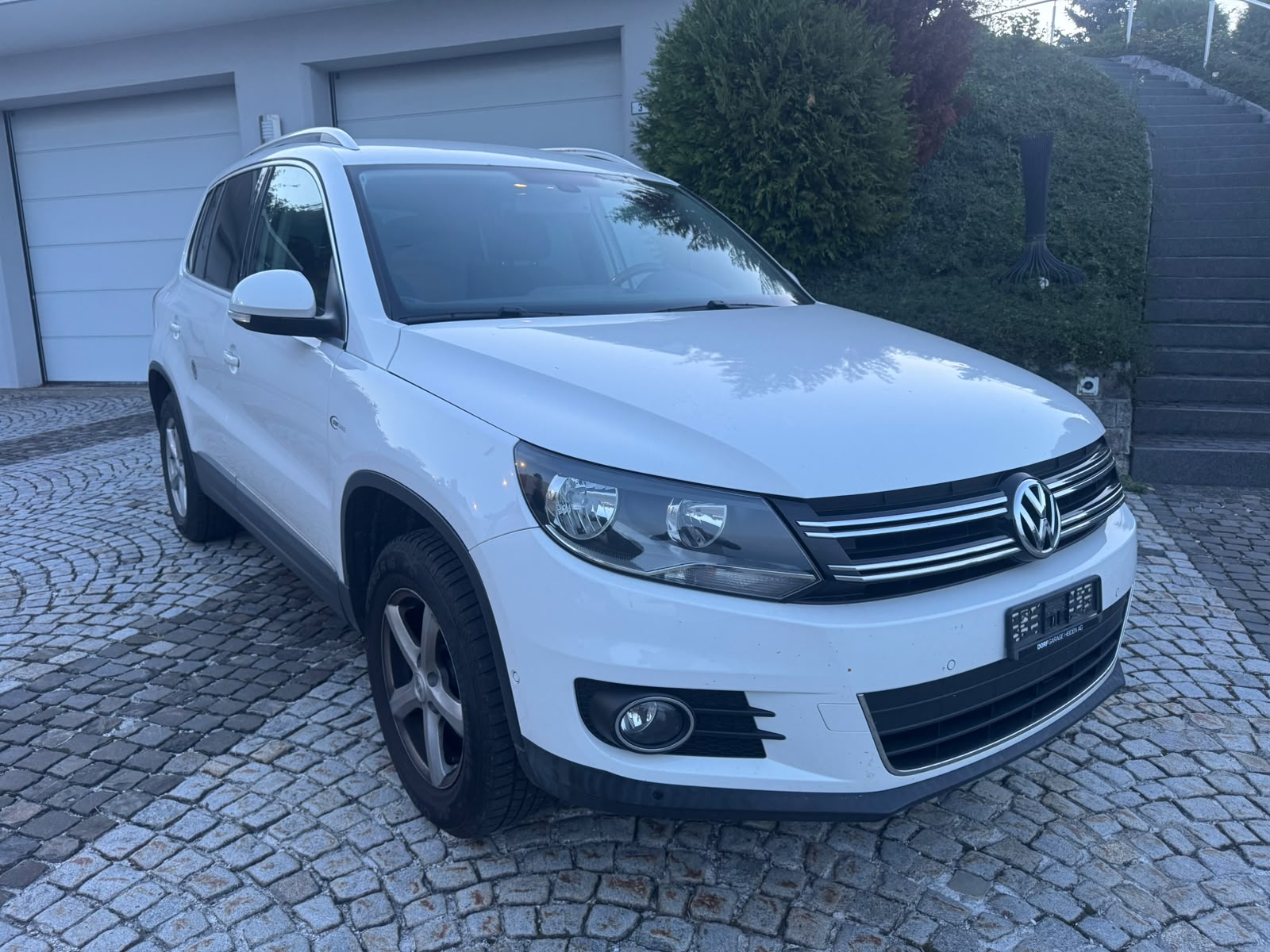 VW Tiguan 2.0 TSI Sport&Style 4Motion-image-0