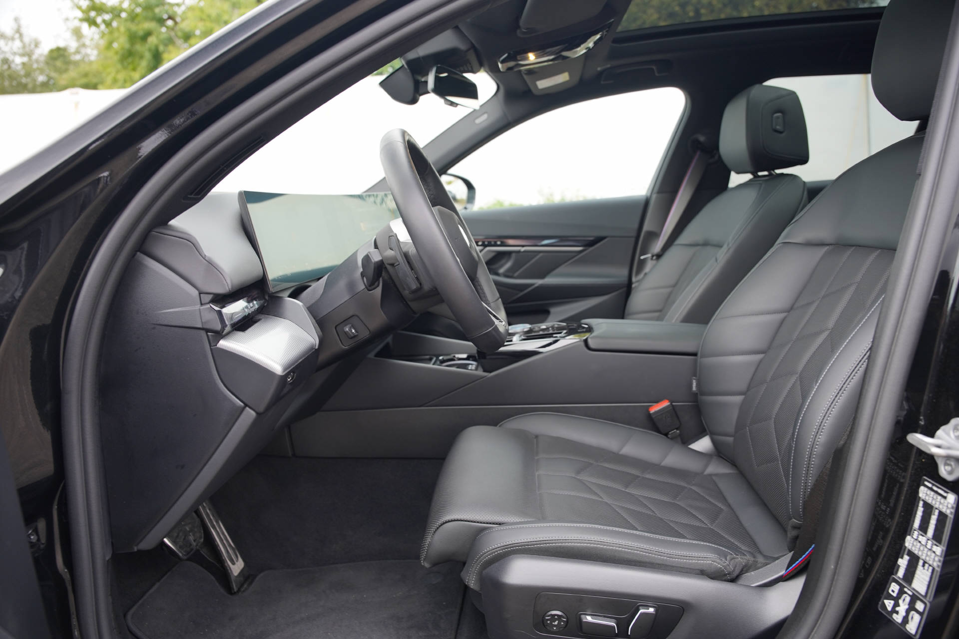BMW 540d xDrive 48V M Sport Pro Steptronic-image-7