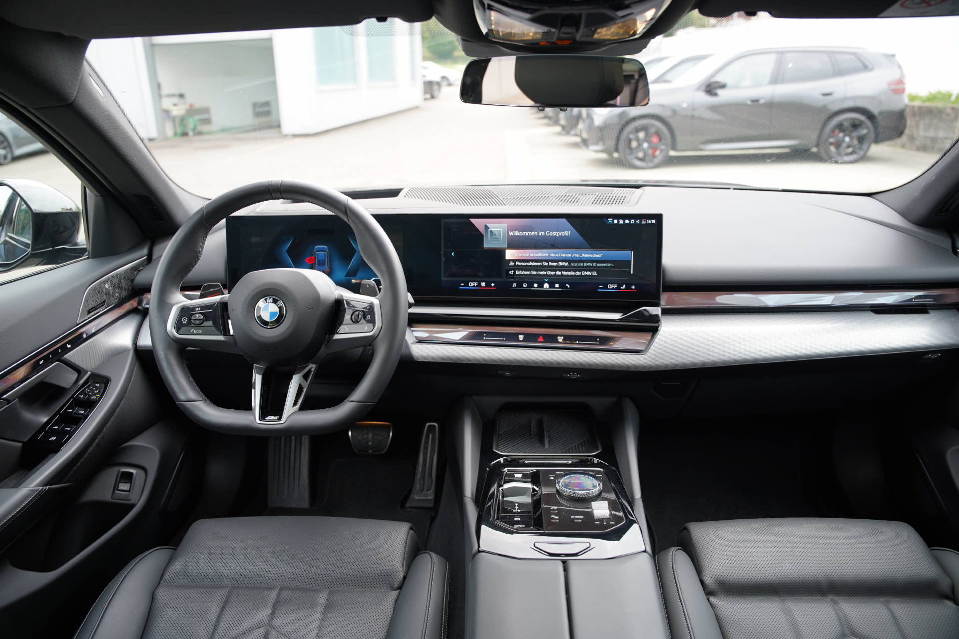 BMW 540d xDrive 48V M Sport Pro Steptronic-image-11