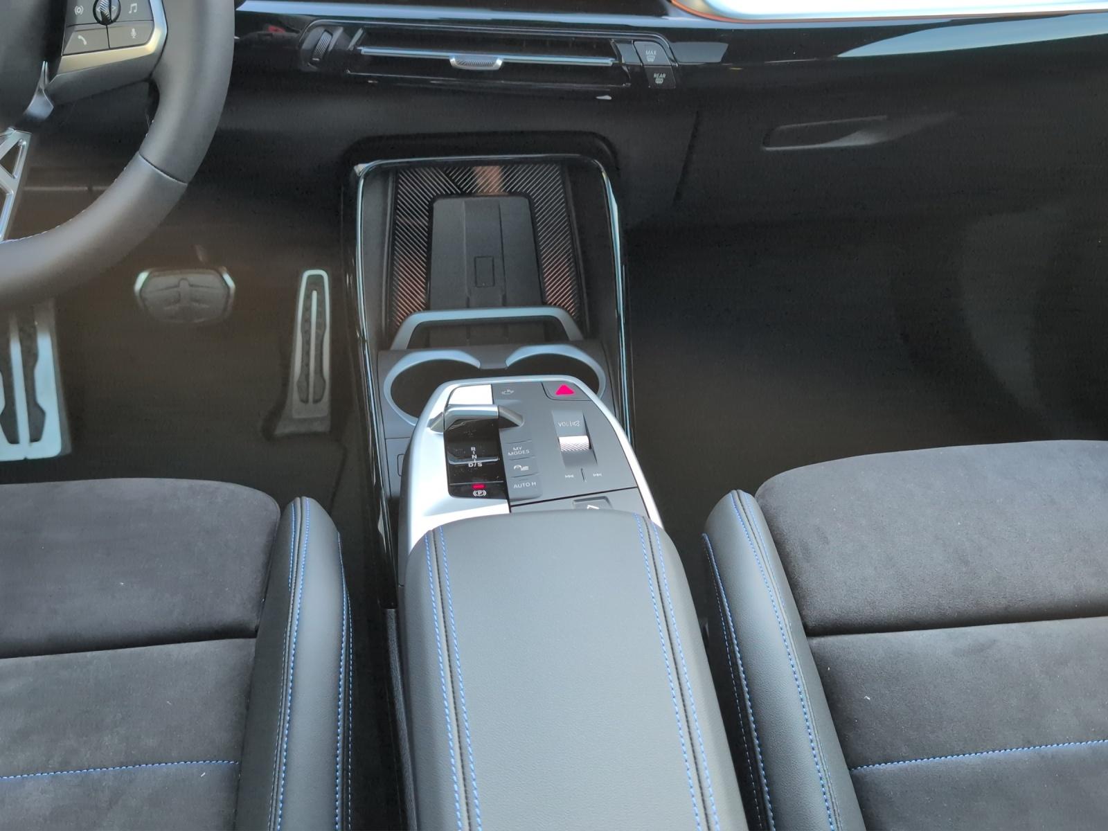 BMW X1 U11 M35i-image-19