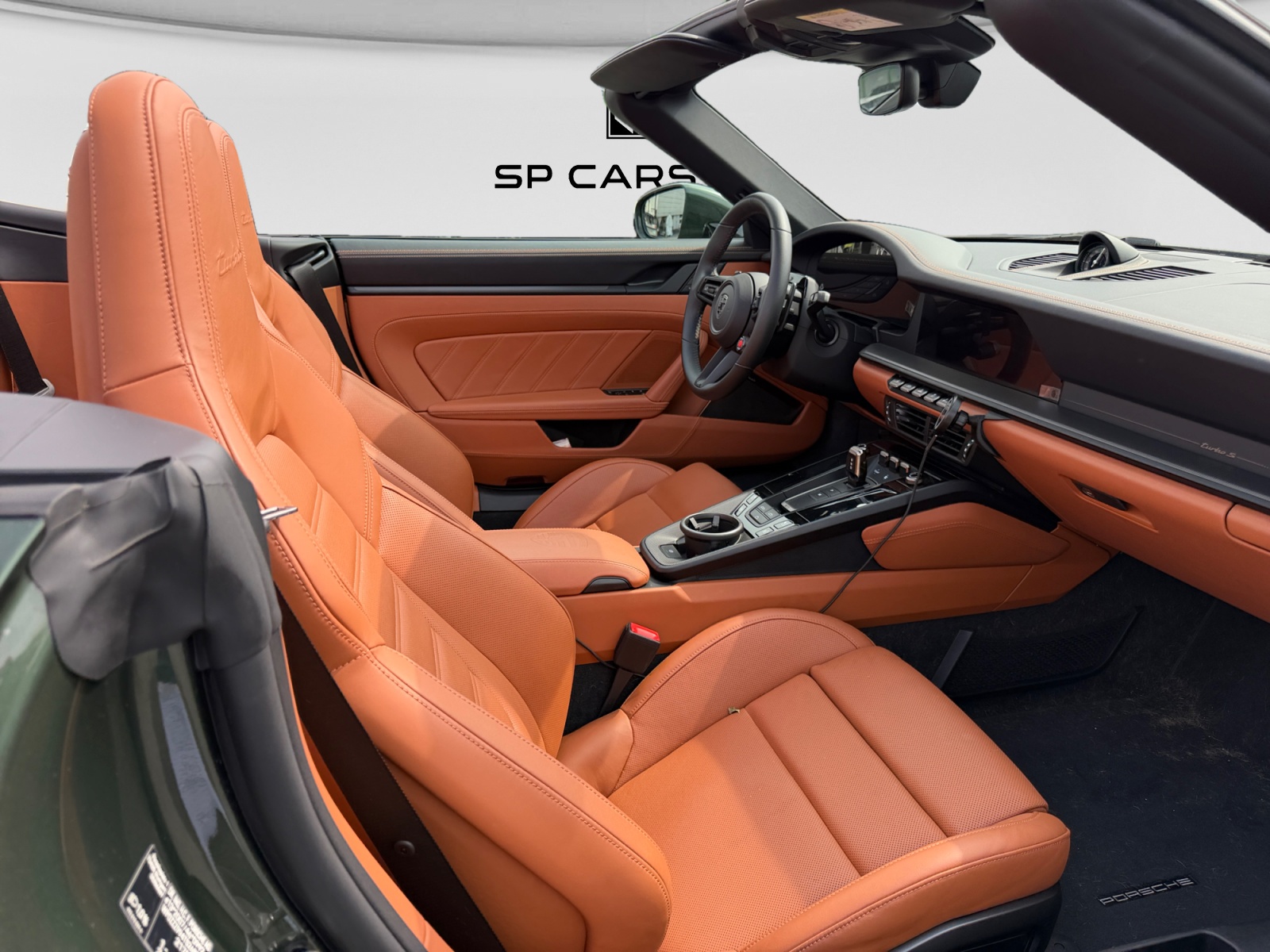PORSCHE 911 Turbo S Cabriolet-image-15