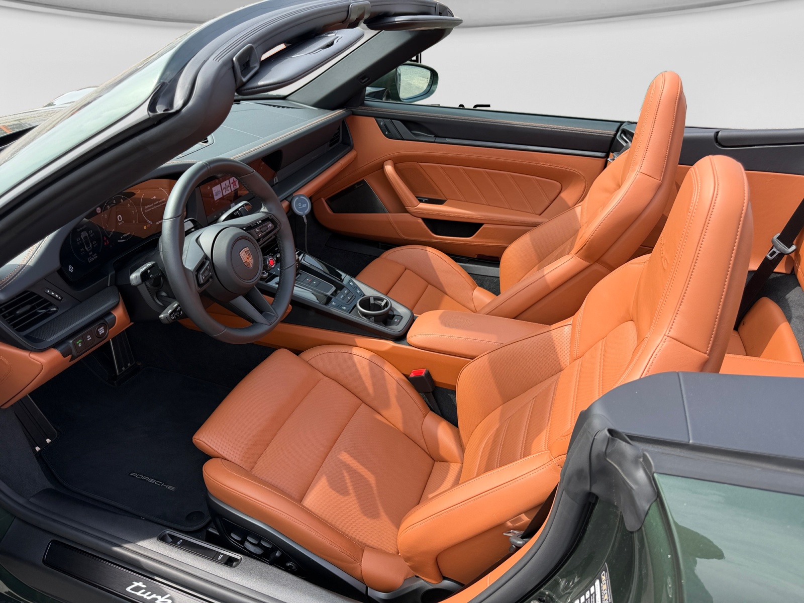 PORSCHE 911 Turbo S Cabriolet-image-9