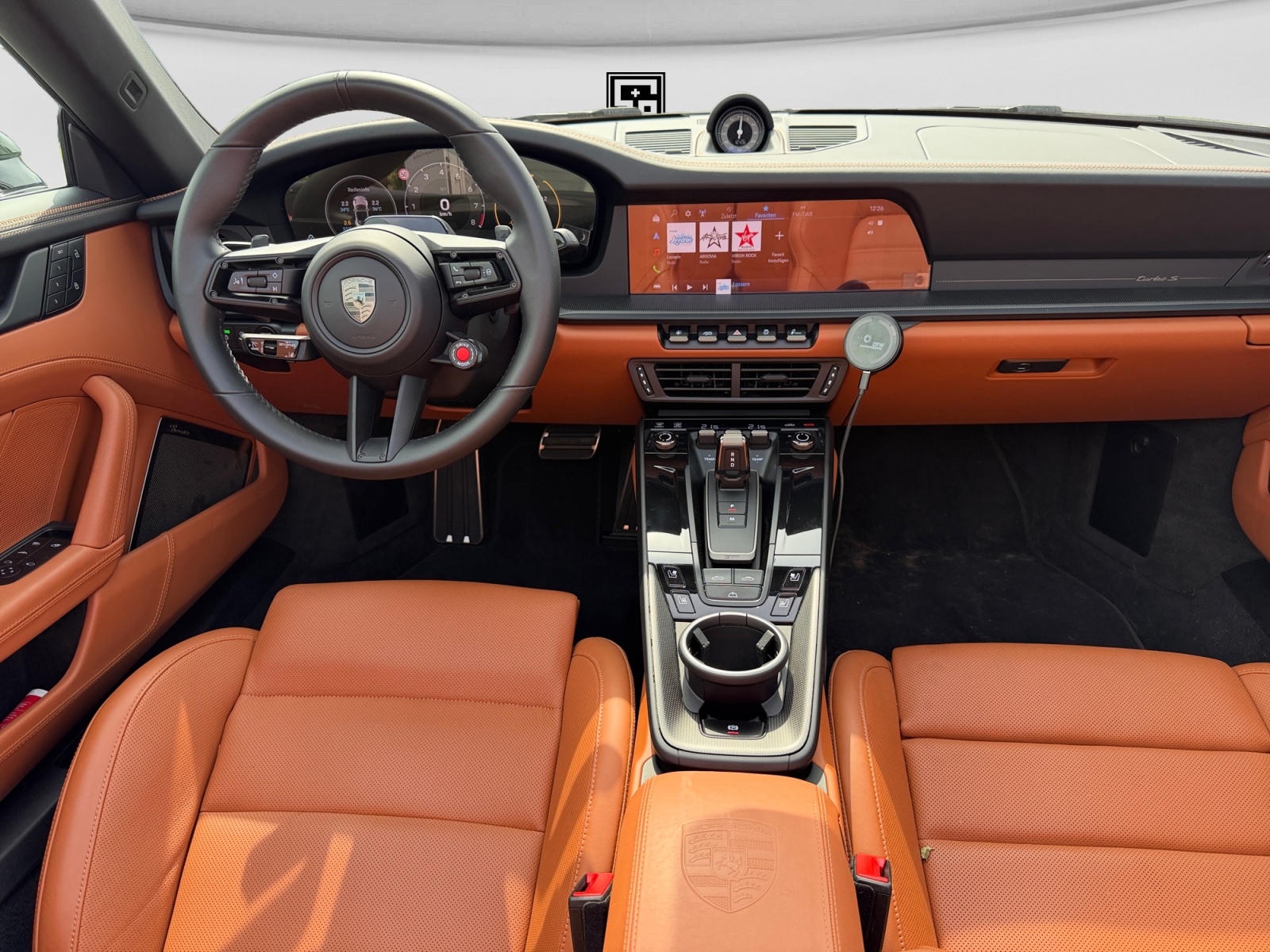 PORSCHE 911 Turbo S Cabriolet-image-11