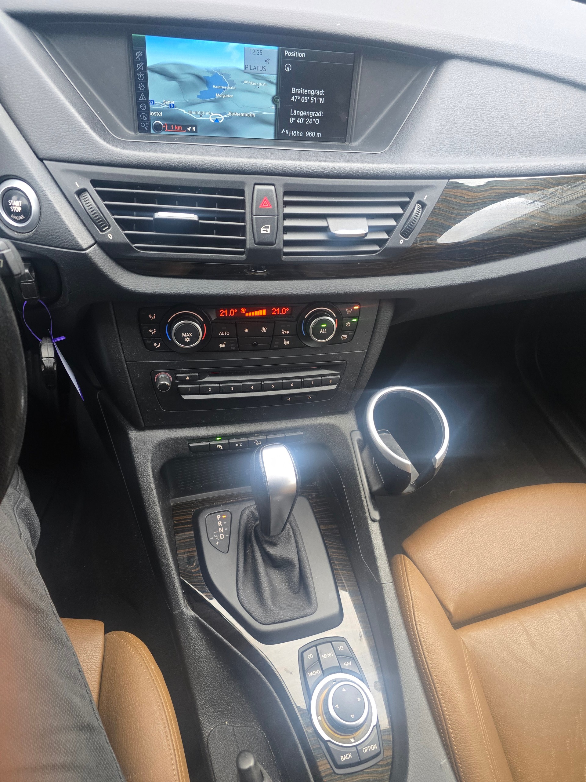 BMW X1 xDrive 28i Steptronic-image-9