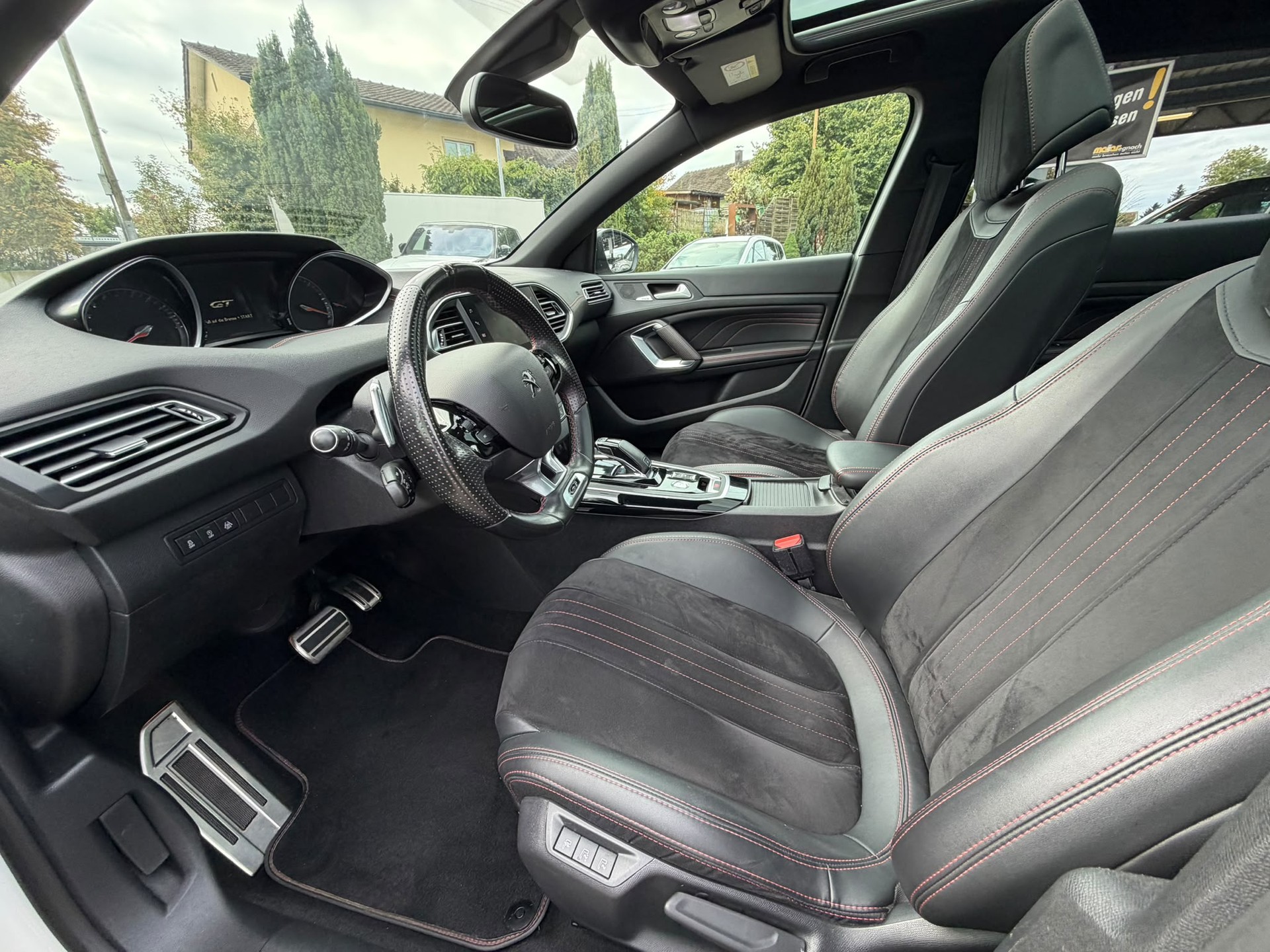 PEUGEOT 308 SW 2.0 BlueHDI GT EAT8-image-11