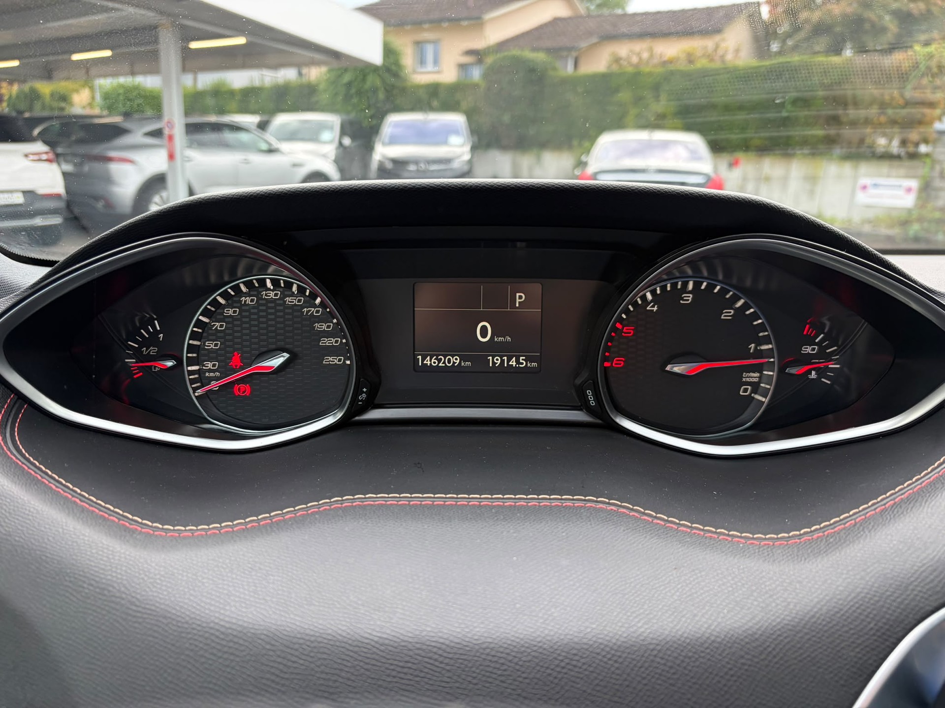 PEUGEOT 308 SW 2.0 BlueHDI GT EAT8-image-10