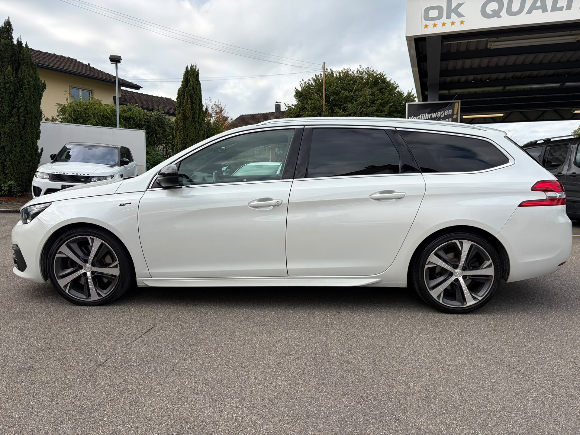 PEUGEOT 308 SW 2.0 BlueHDI GT EAT8-image-3